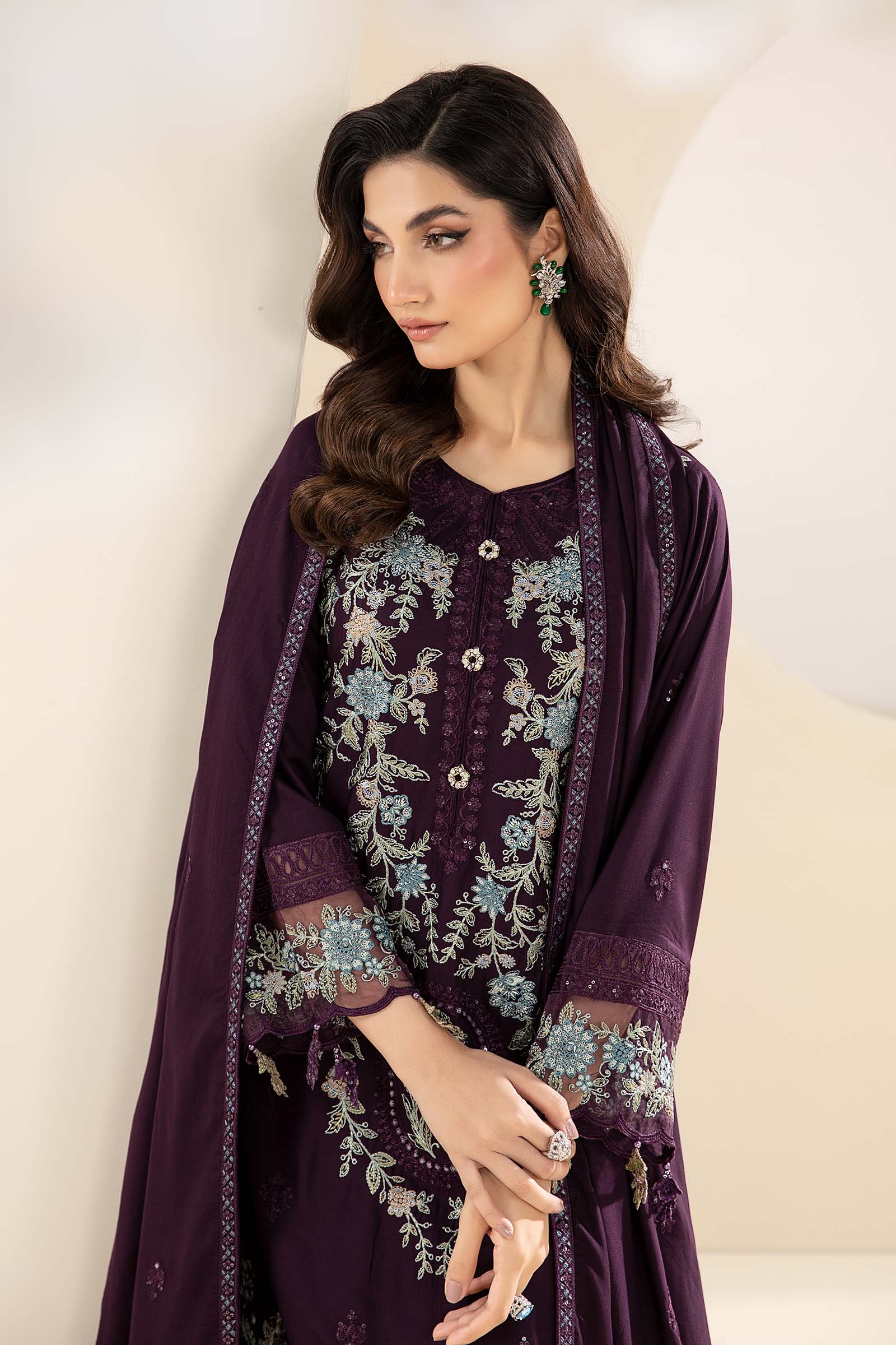 3 Piece Embroidered Linen Suit - Image 3