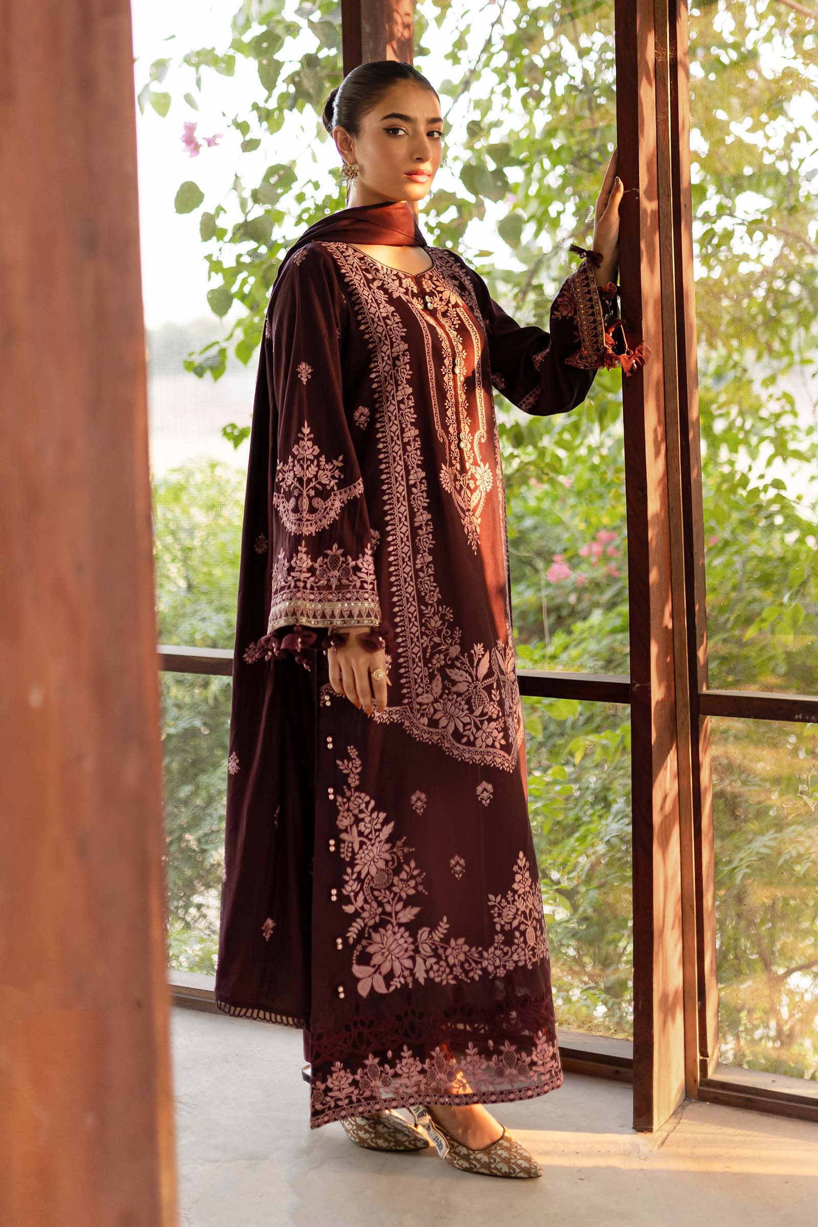 3 Piece Embroidered Linen Suit - Image 5