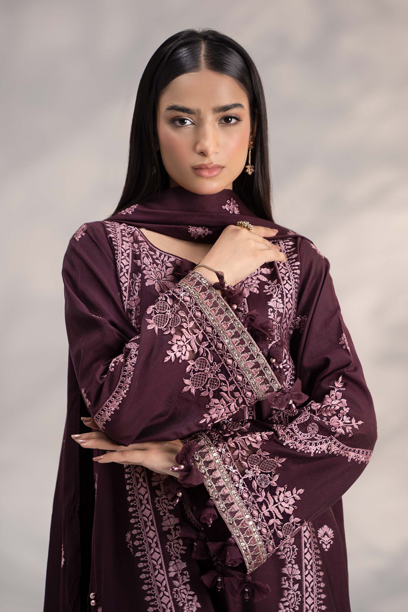 3 Piece Embroidered Linen Suit - Image 7