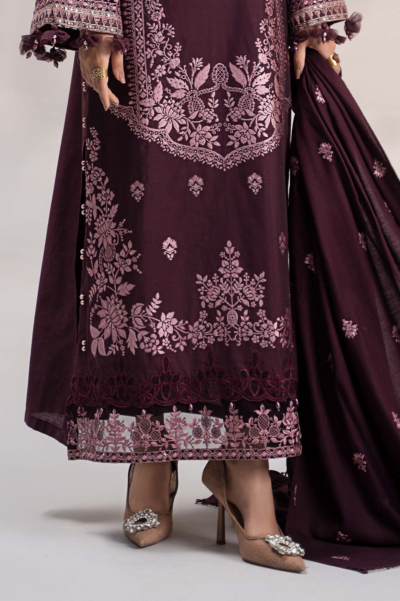 3 Piece Embroidered Linen Suit - Image 9