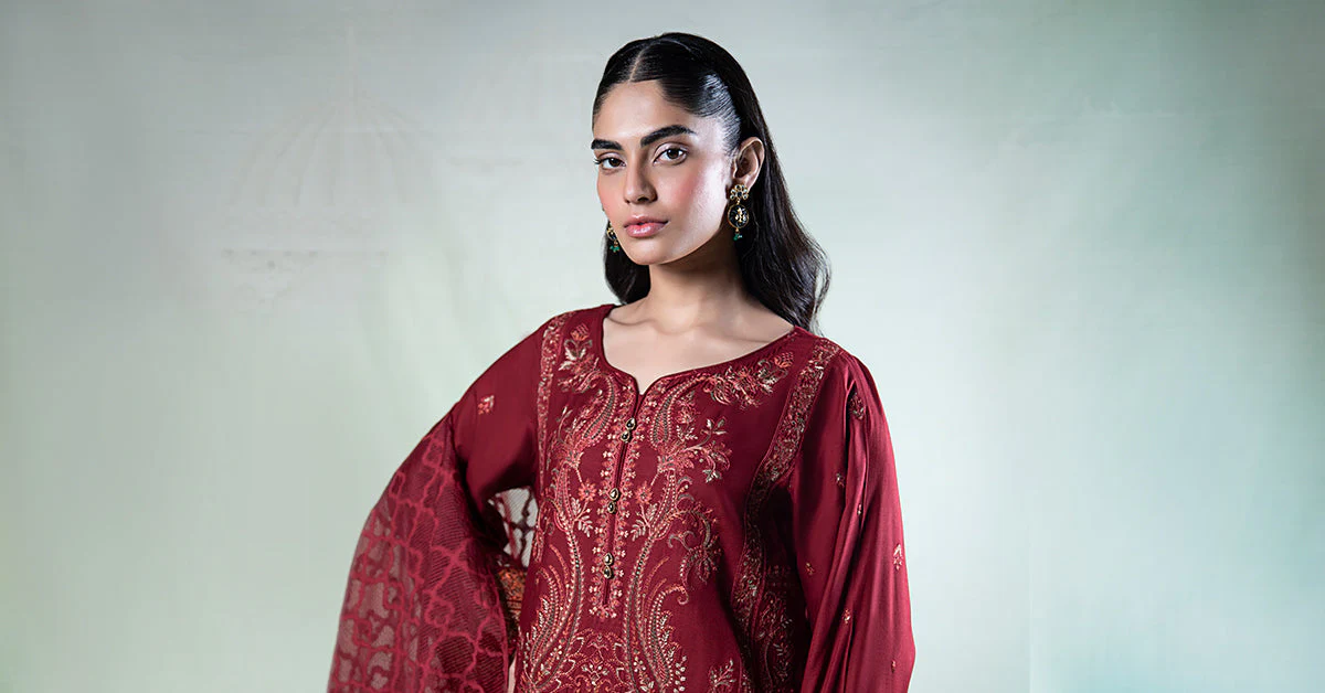 3 Piece Embroidered Khaddar Suit - Image 6