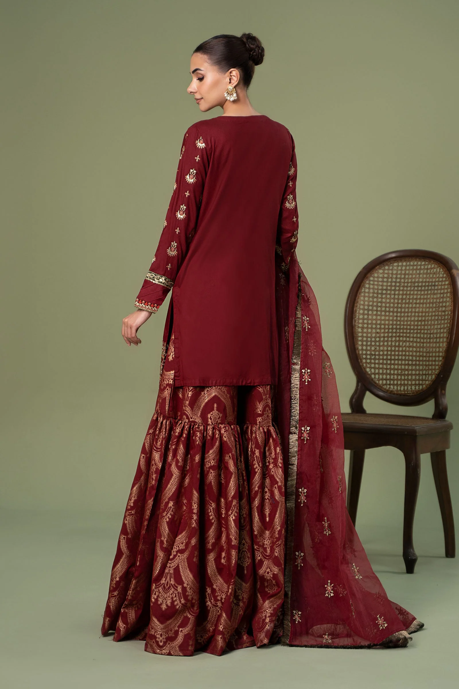 3 Piece Embroidered Linen Suit - Image 6
