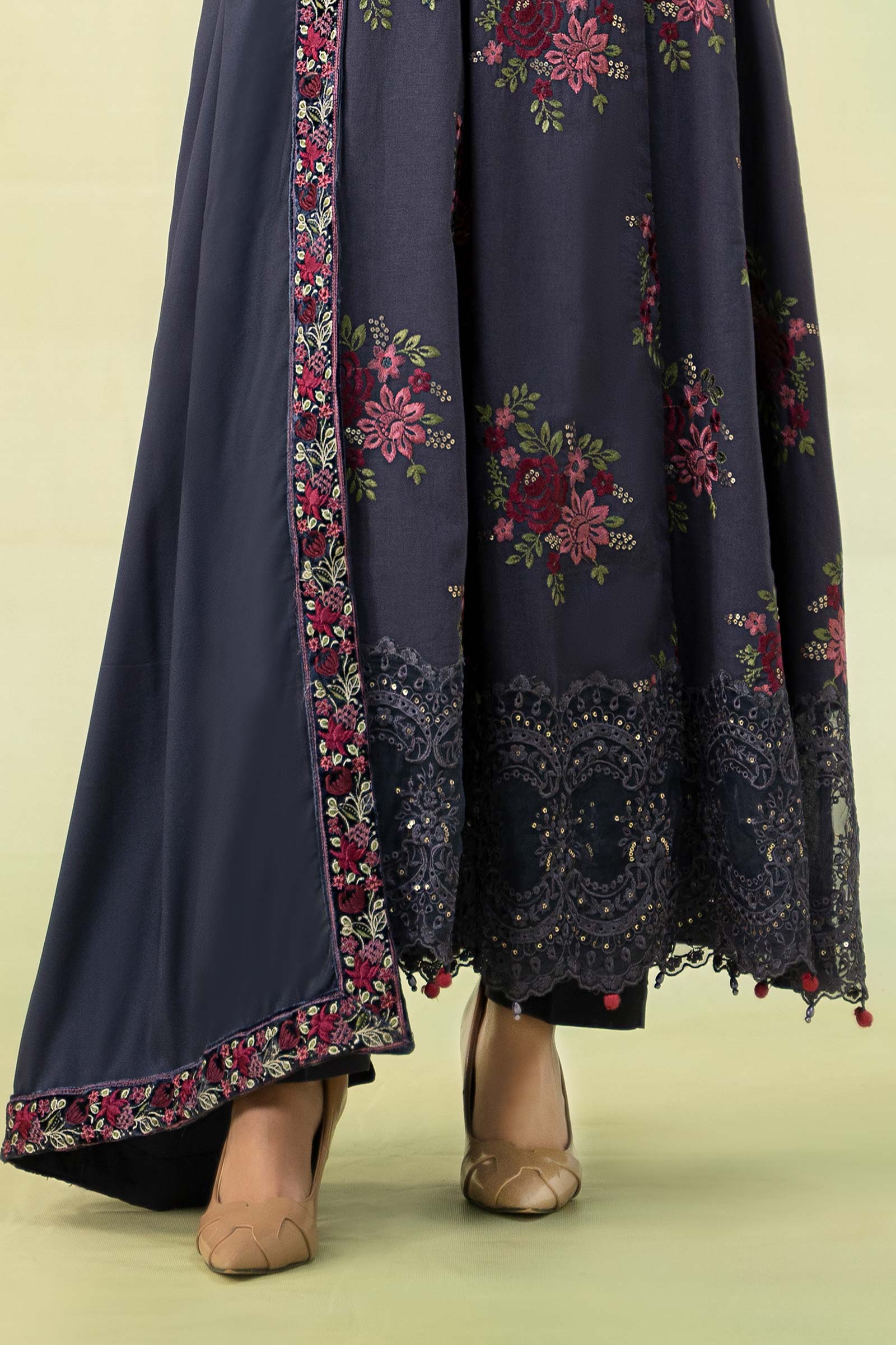 3 Piece Embroidered Khaddar Suit - Image 3