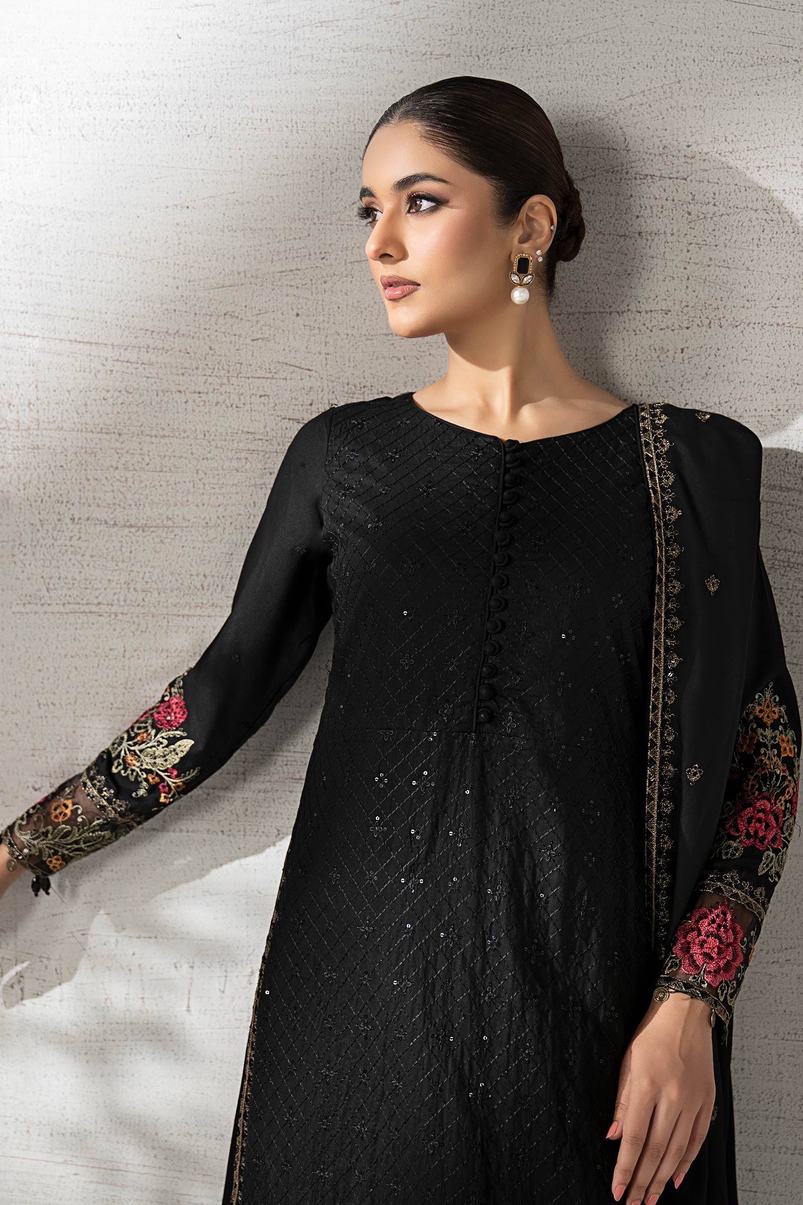 3 Piece Embroidered Linen Suit - Image 2