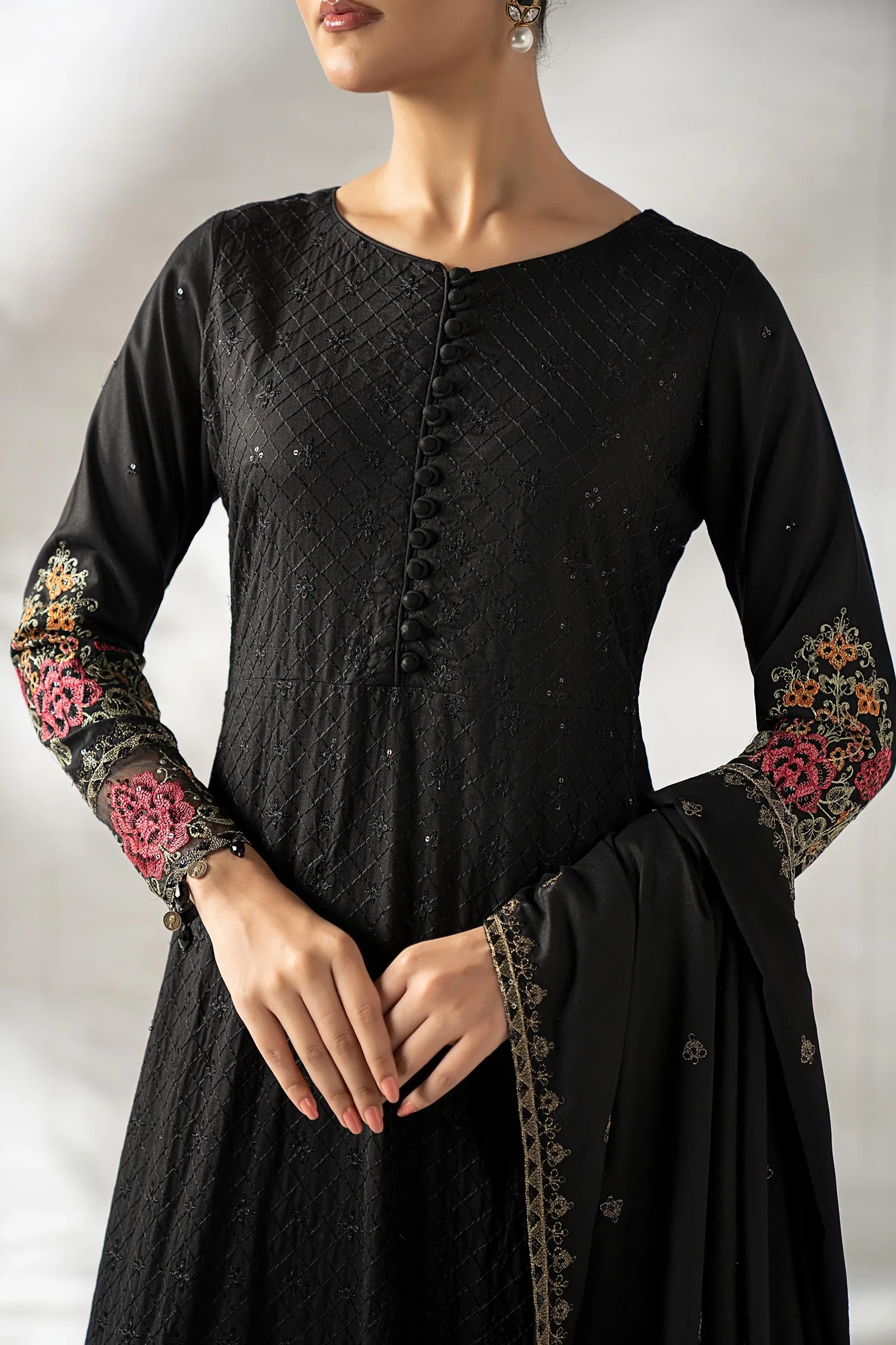 3 Piece Embroidered Linen Suit - Image 5