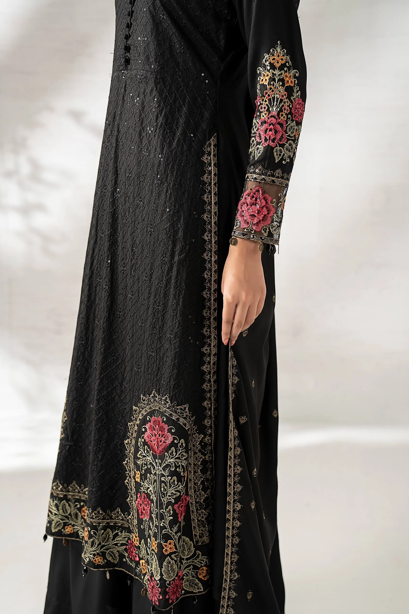 3 Piece Embroidered Linen Suit - Image 8
