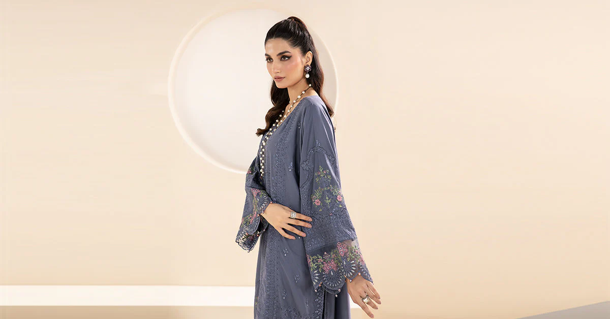 3 Piece Embroidered Linen Suit - Image 5