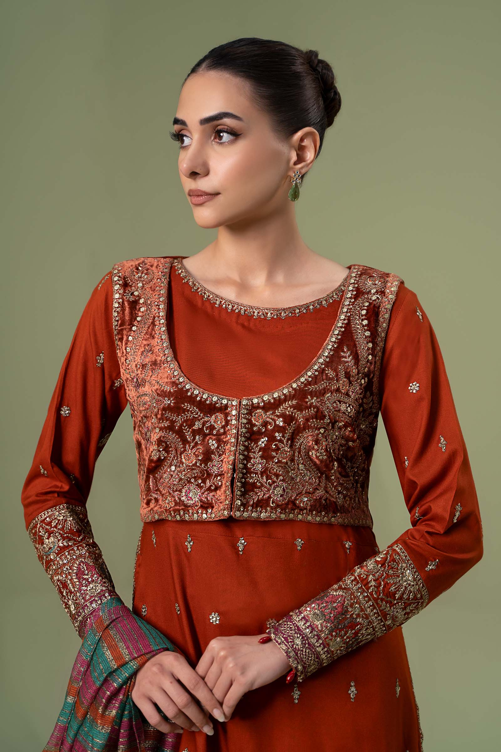 3 Piece Embroidered Linen Suit - Image 2
