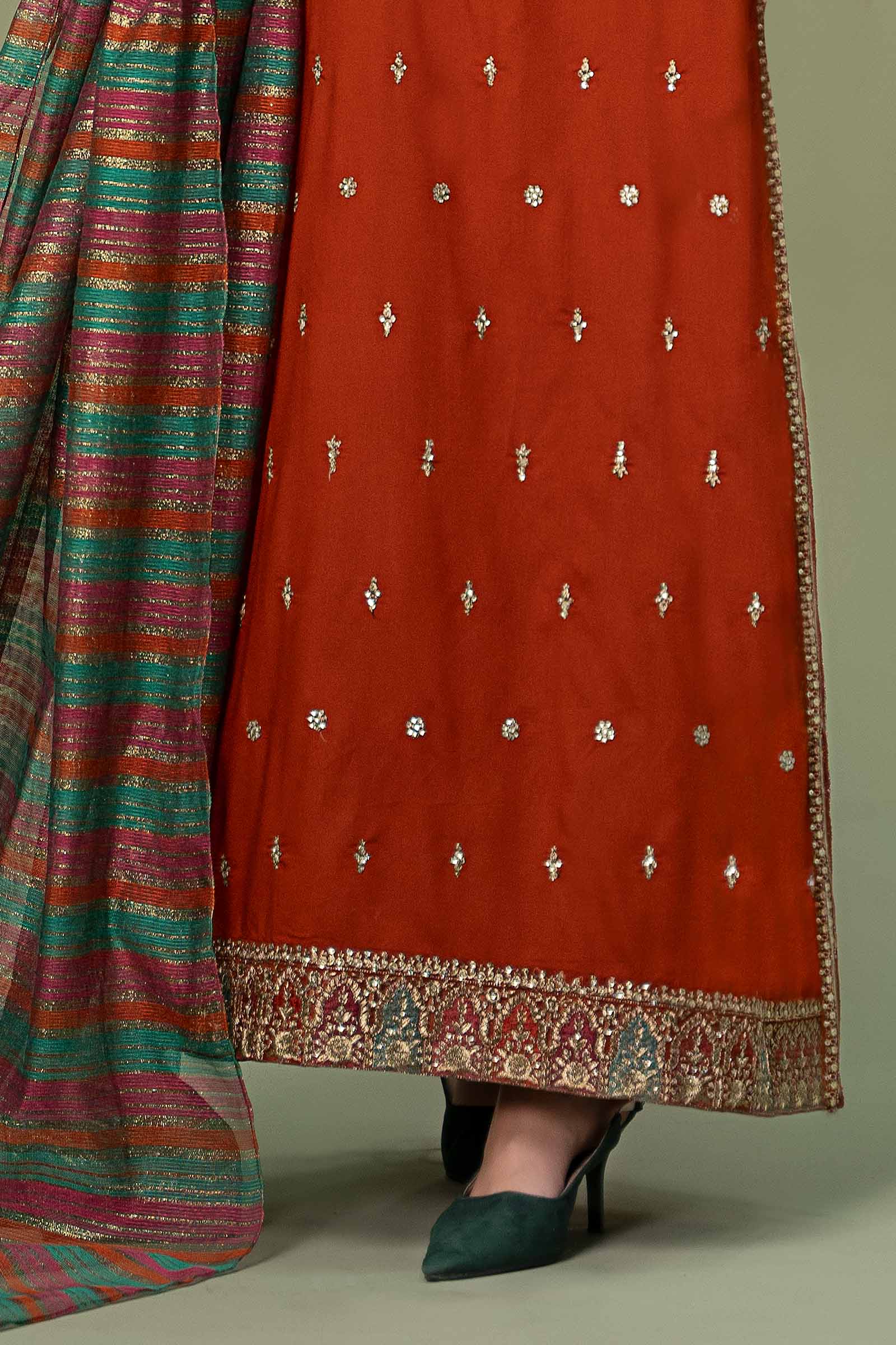 3 Piece Embroidered Linen Suit - Image 3