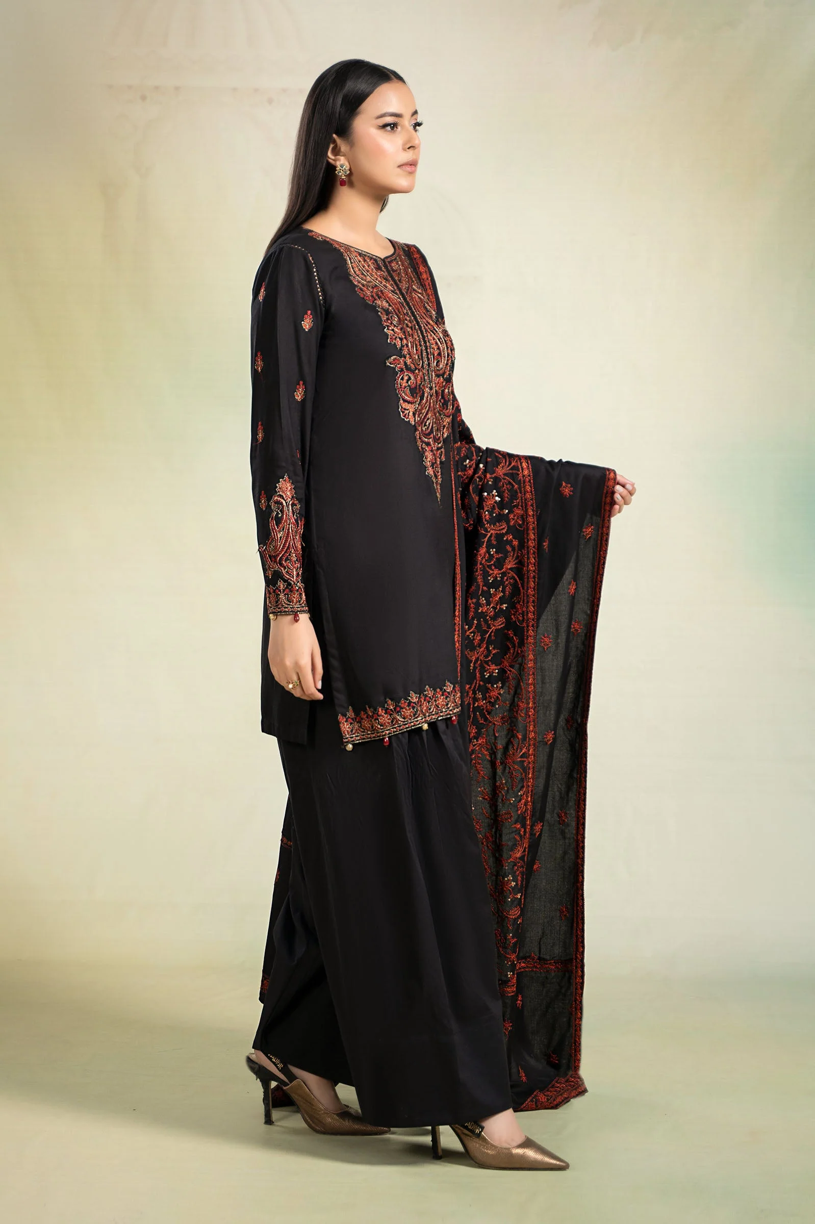 3 Piece Embroidered Linen Suit - Image 5
