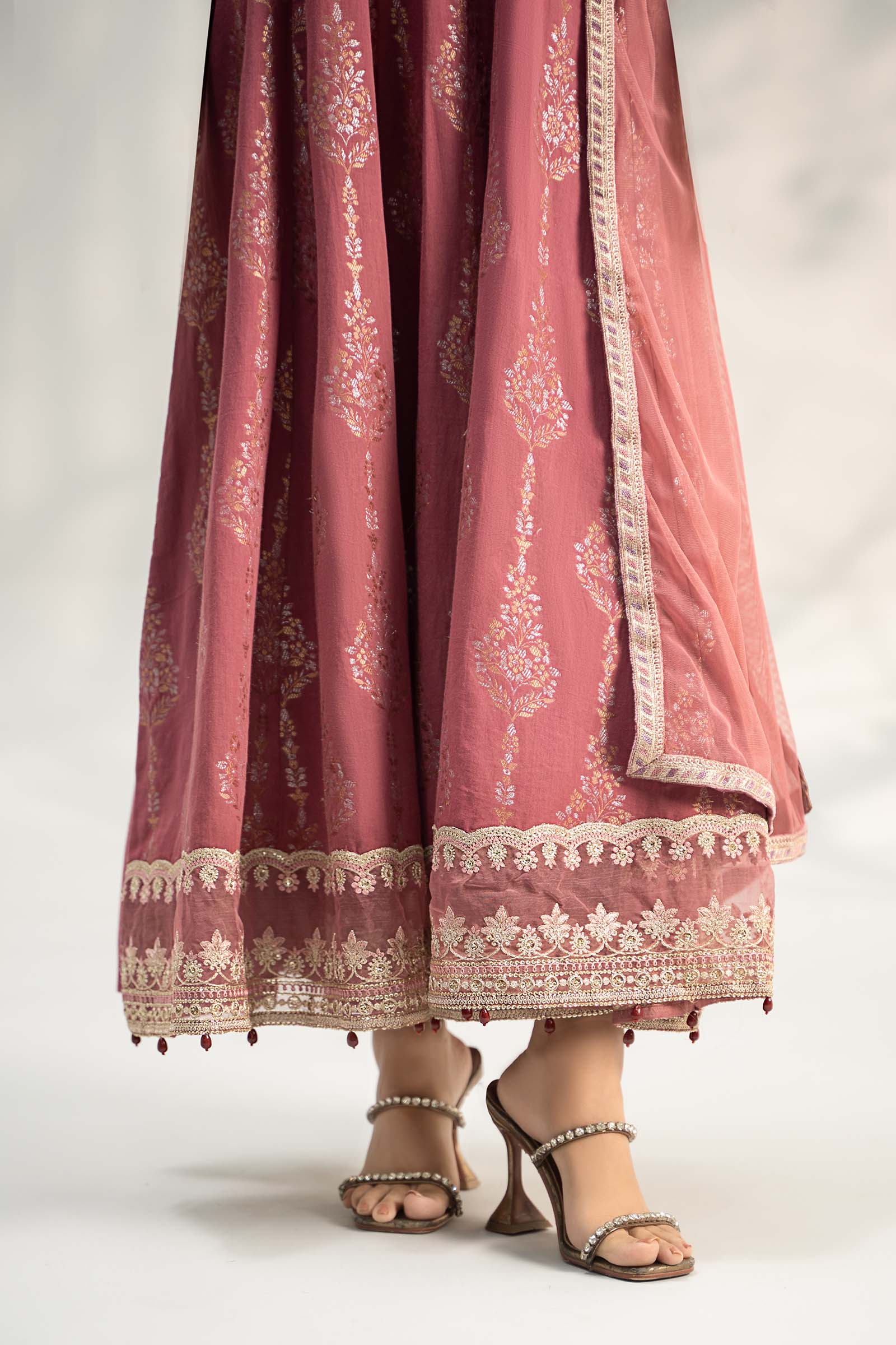 3 Piece Embroidered Jacquard Suit - Image 3