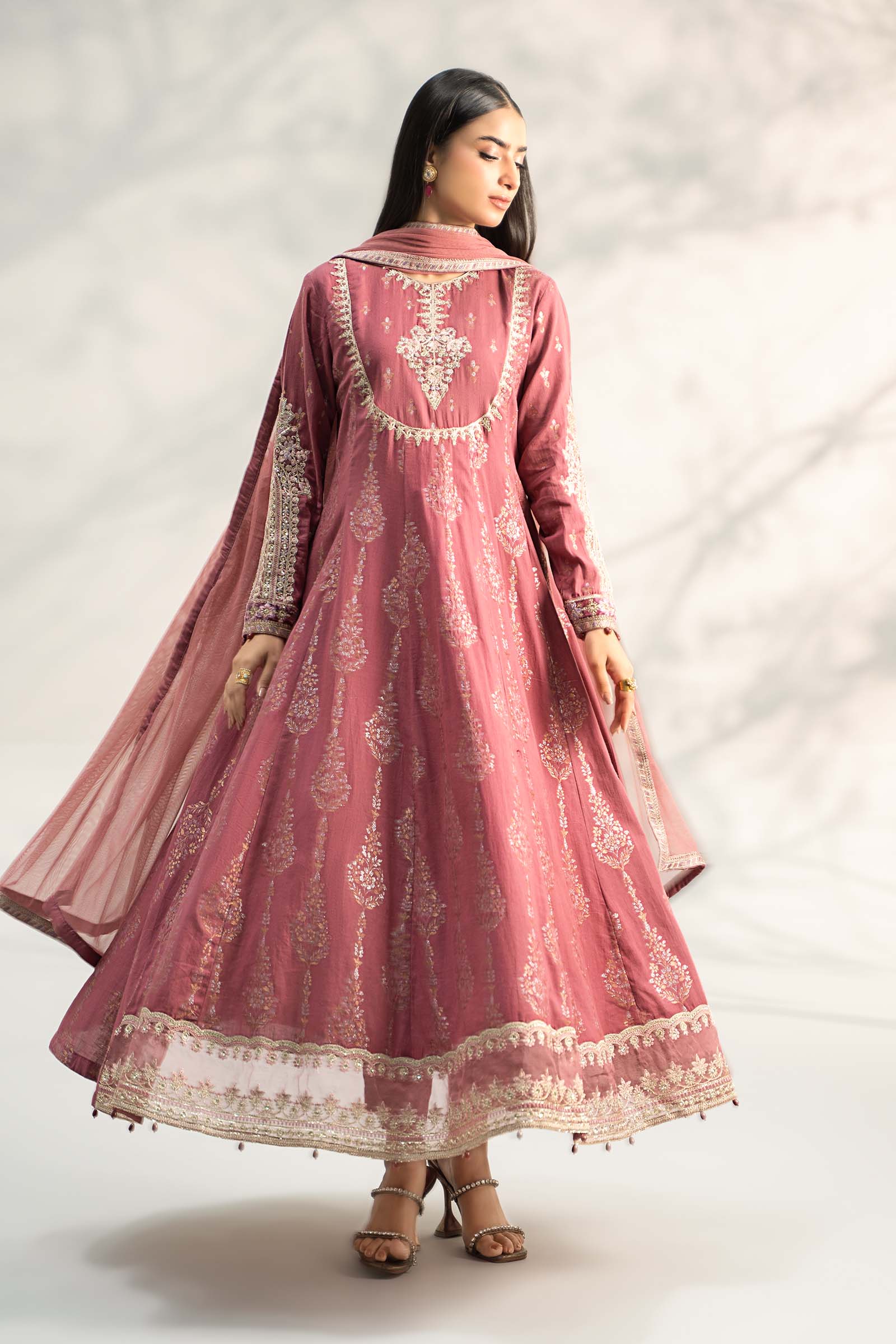 3 Piece Embroidered Jacquard Suit - Image 5
