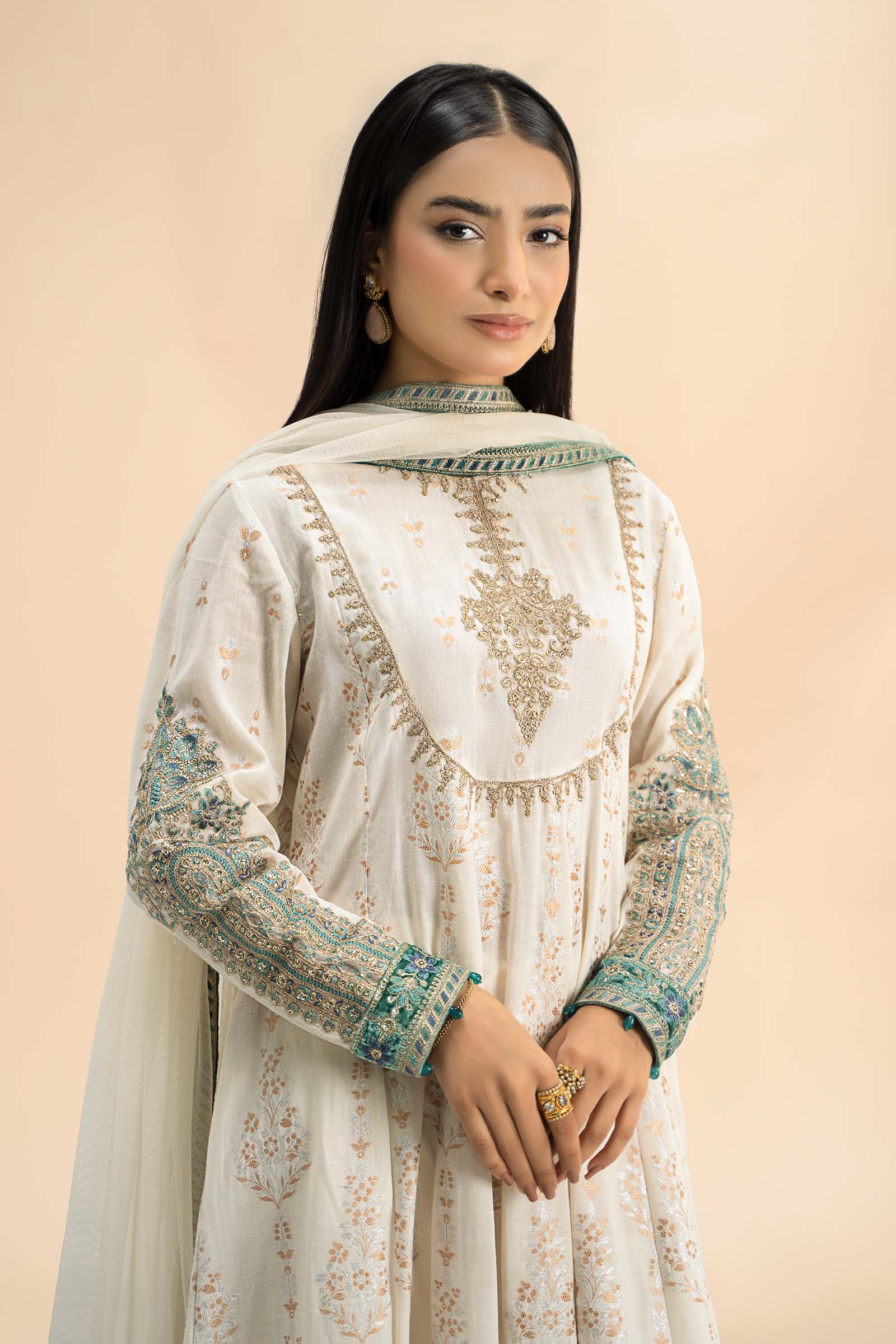 3 Piece Embroidered Jacquard Suit - Image 5