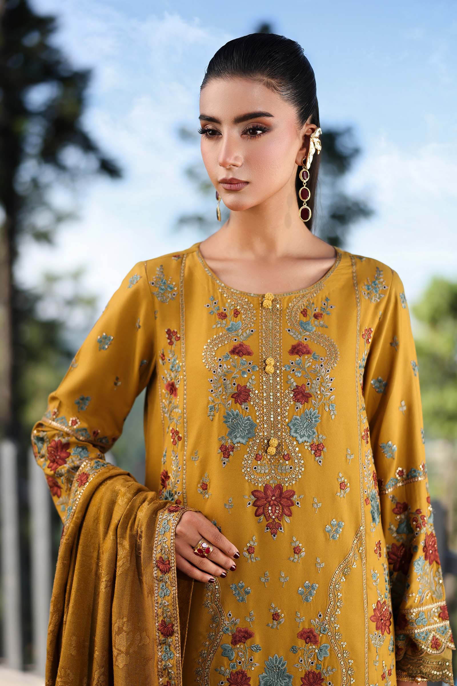 3 Piece Embroidered Linen Suit - Image 3