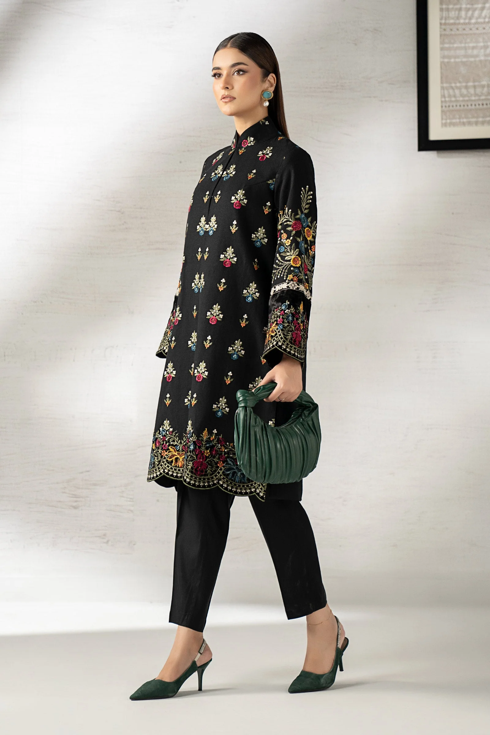 3 Piece Embroidered Khaddar Suit - Image 4