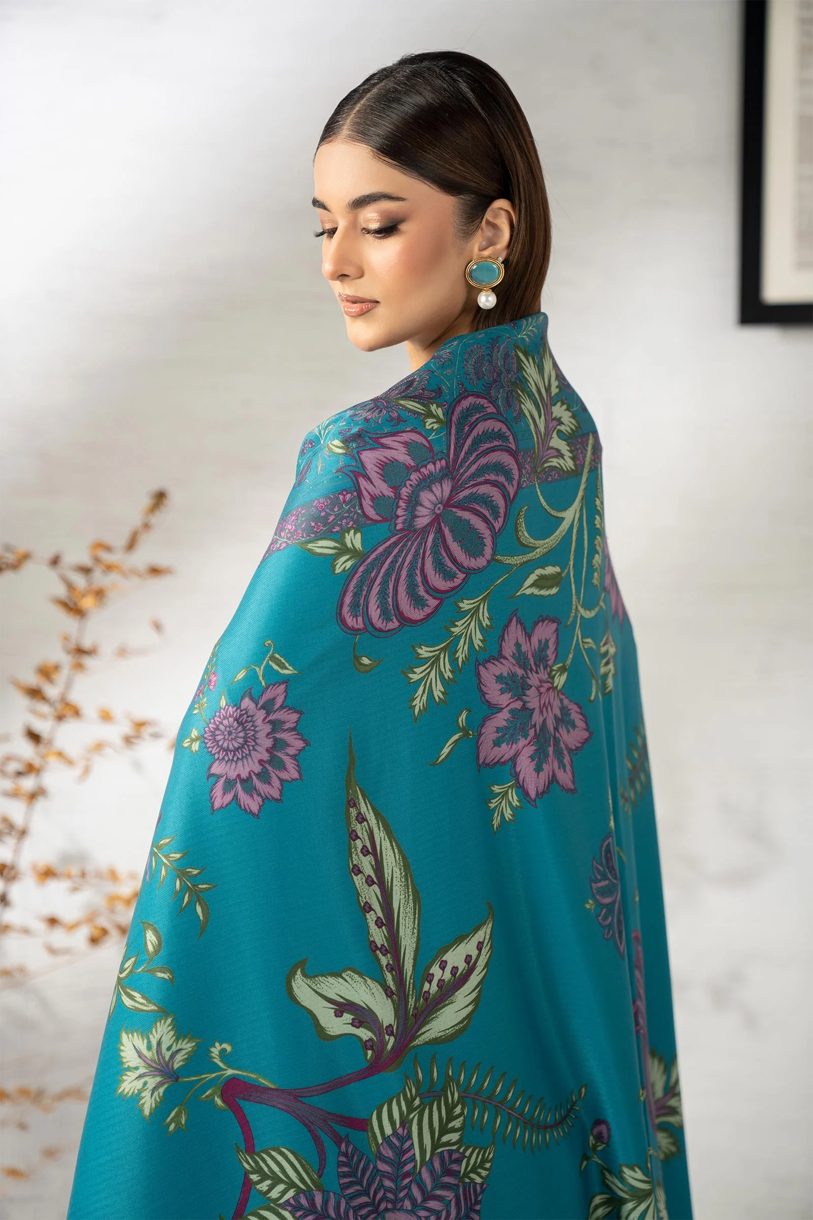 3 Piece Embroidered Viscose Suit - Image 3