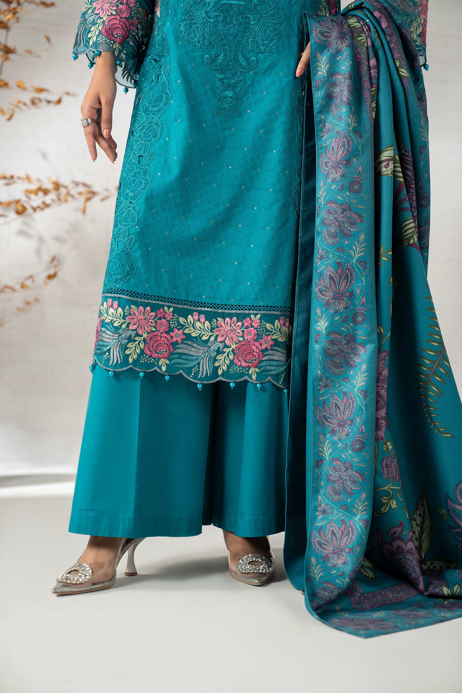 3 Piece Embroidered Viscose Suit - Image 7