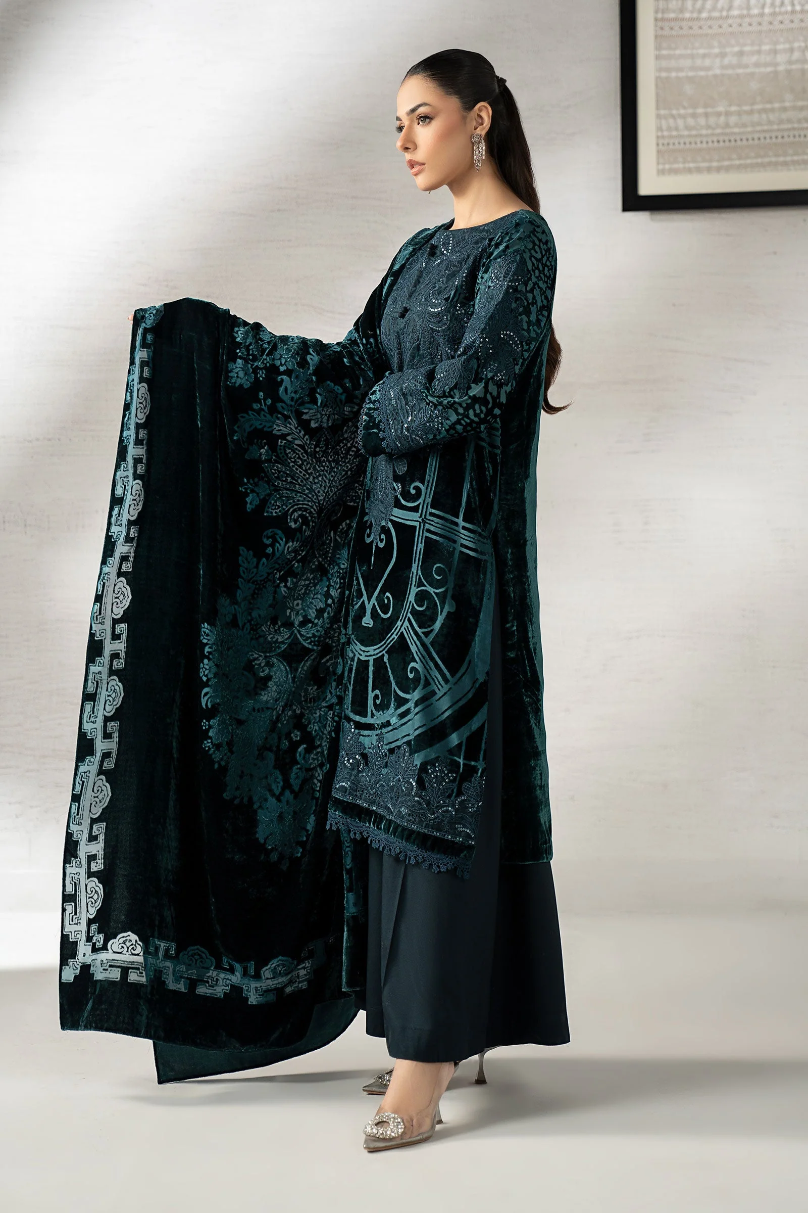 3 Piece Embroidered Palachi Suit - Image 5