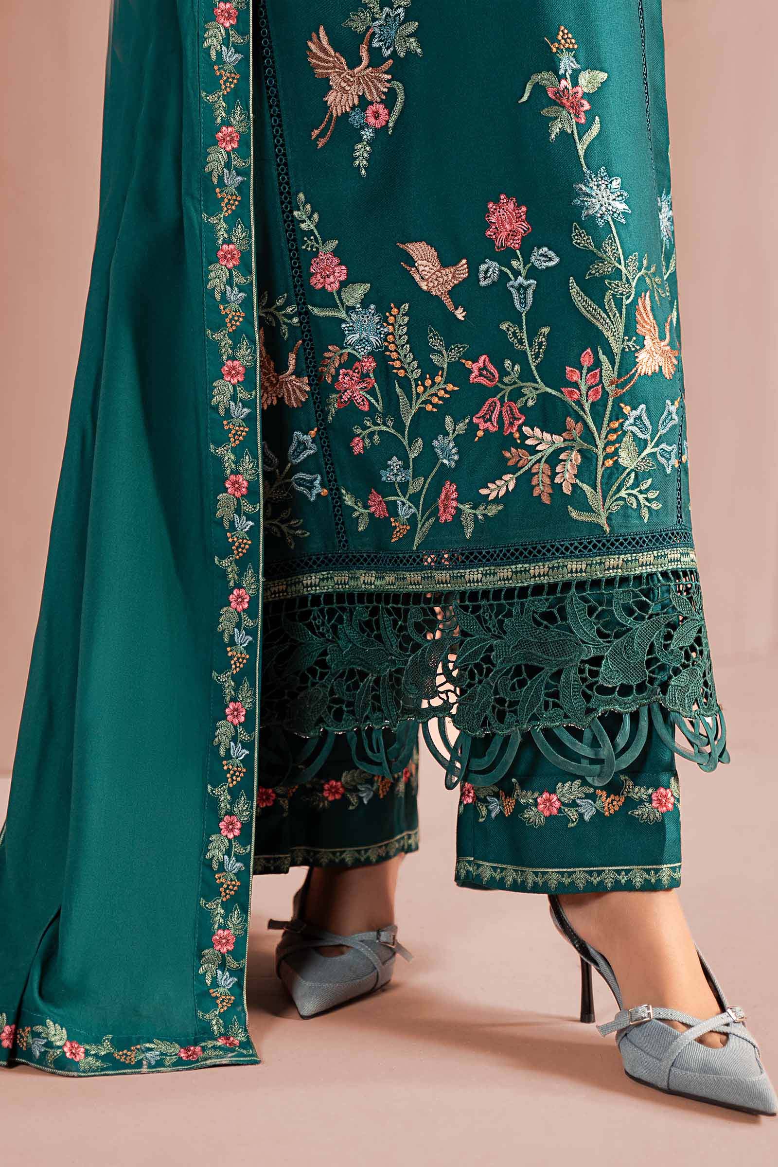 3 Piece Embroidered Marina Suit - Image 4