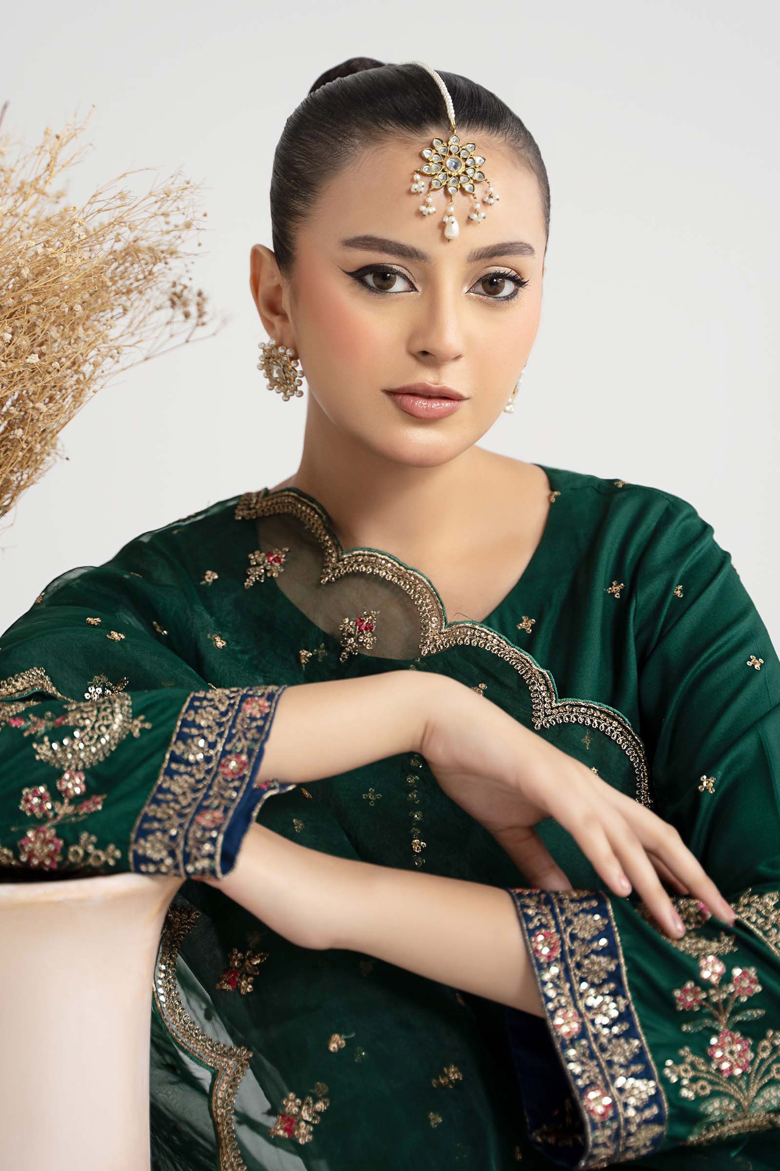3 Piece Embroidered Linen Suit - Image 2