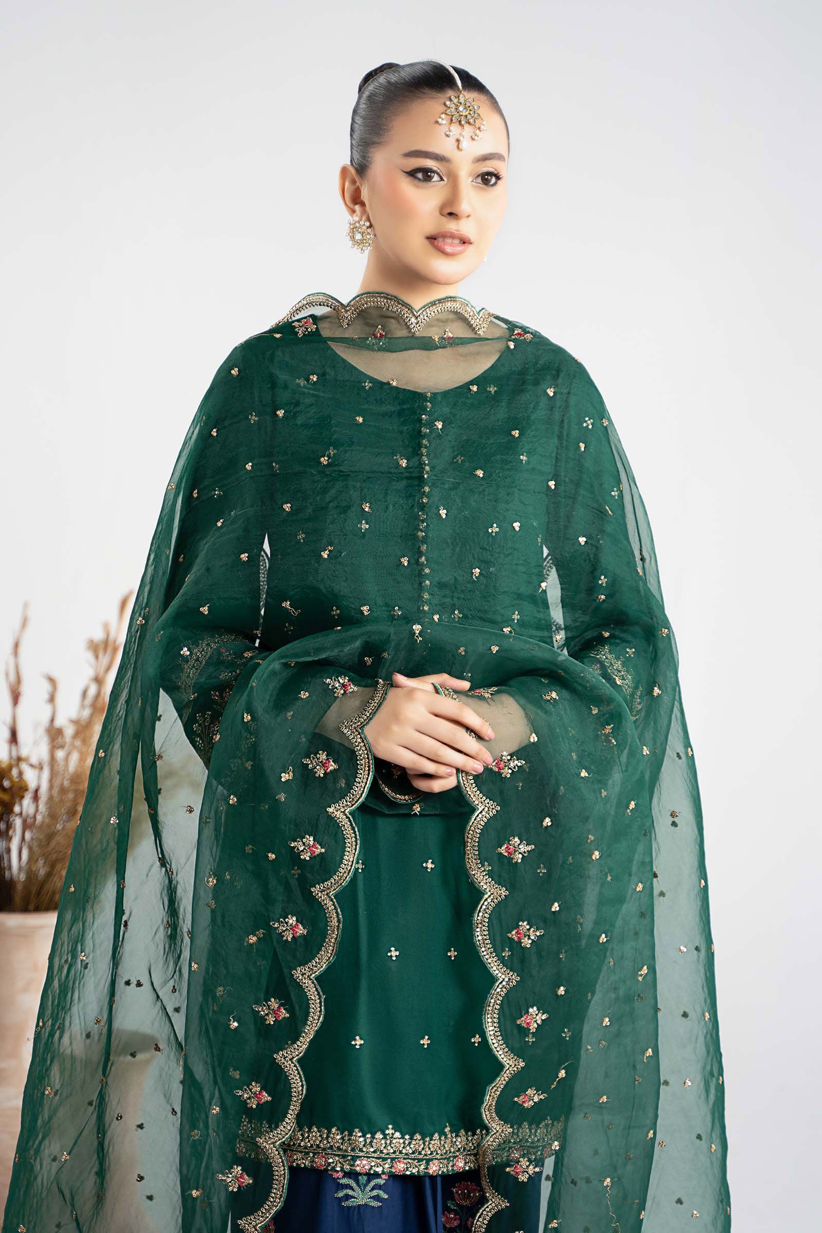 3 Piece Embroidered Linen Suit - Image 3