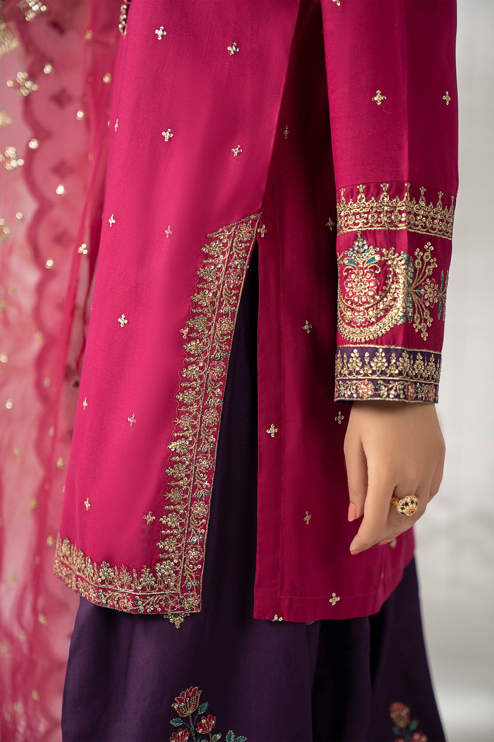 3 Piece Embroidered Linen Suit - Image 4