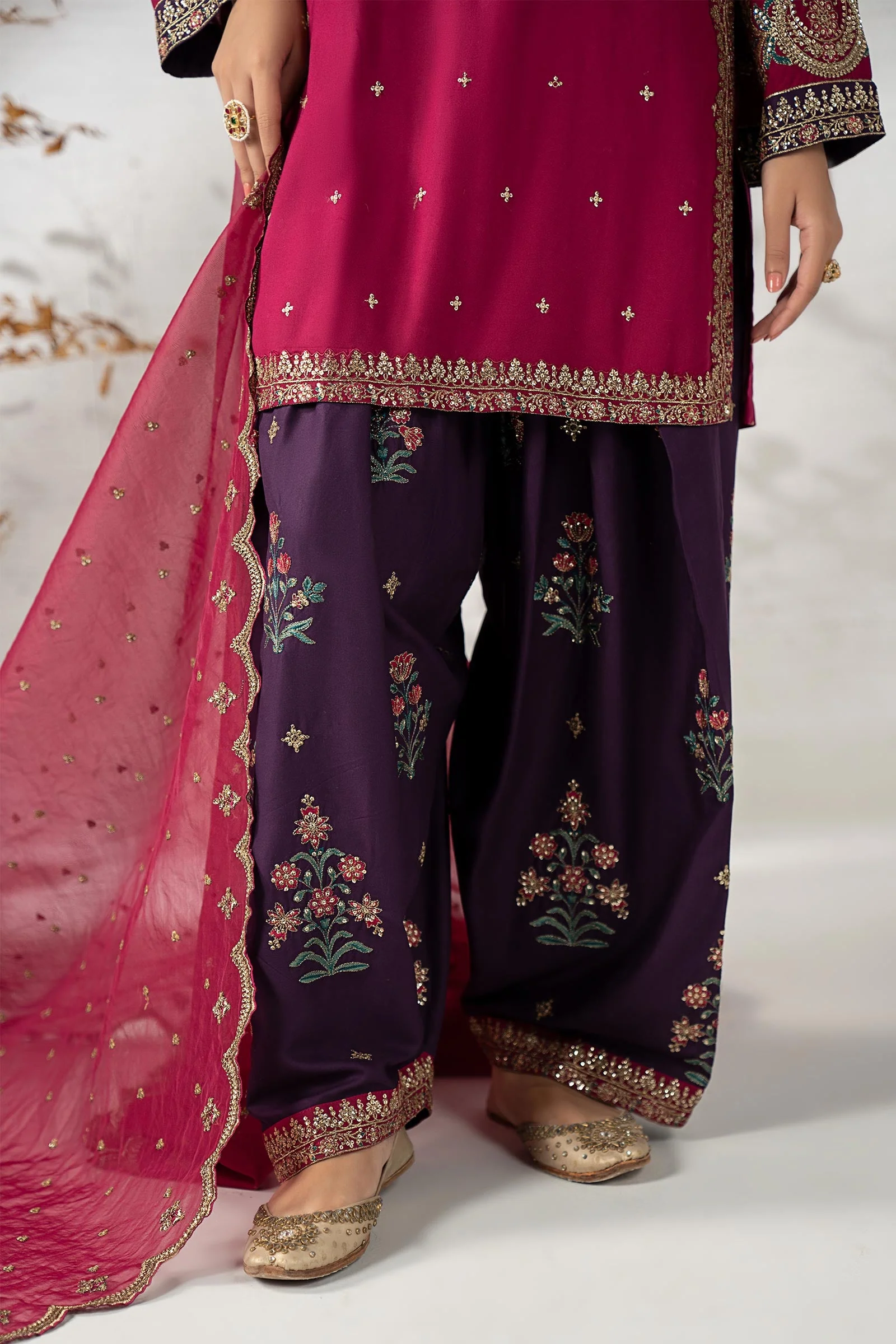 3 Piece Embroidered Linen Suit - Image 6