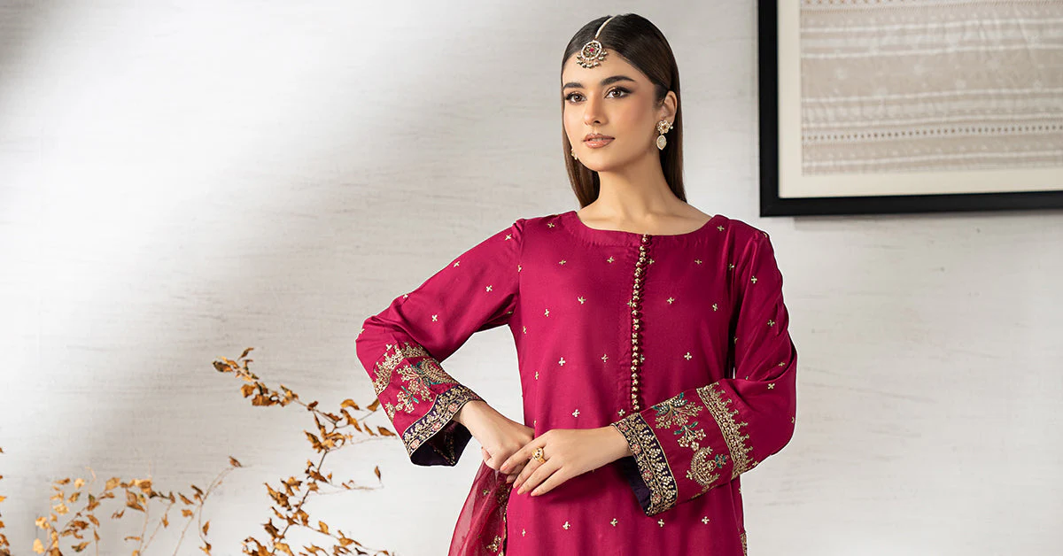 3 Piece Embroidered Linen Suit - Image 9