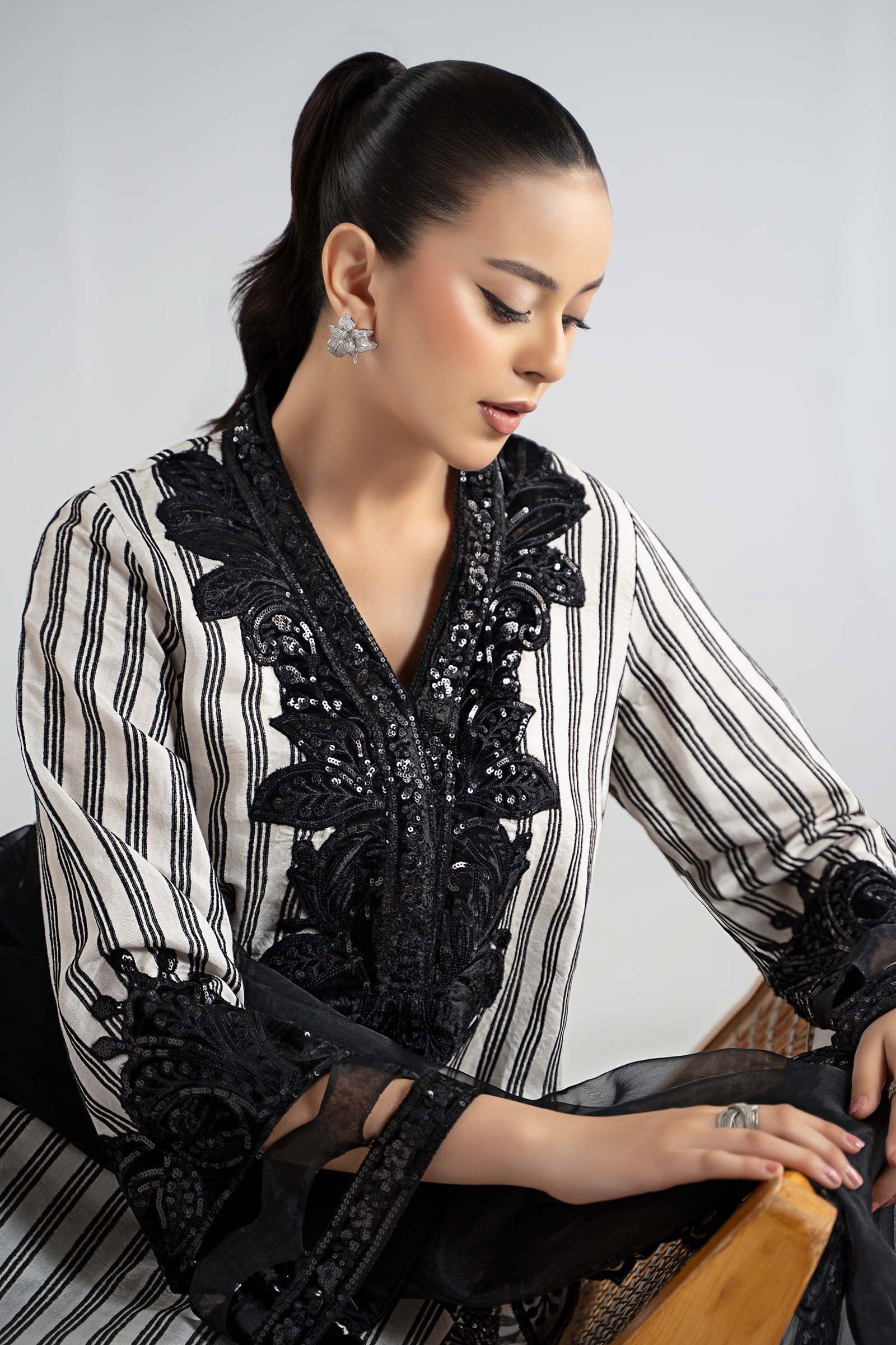 3 Piece Embroidered Cotton Velvet Suit - Image 2