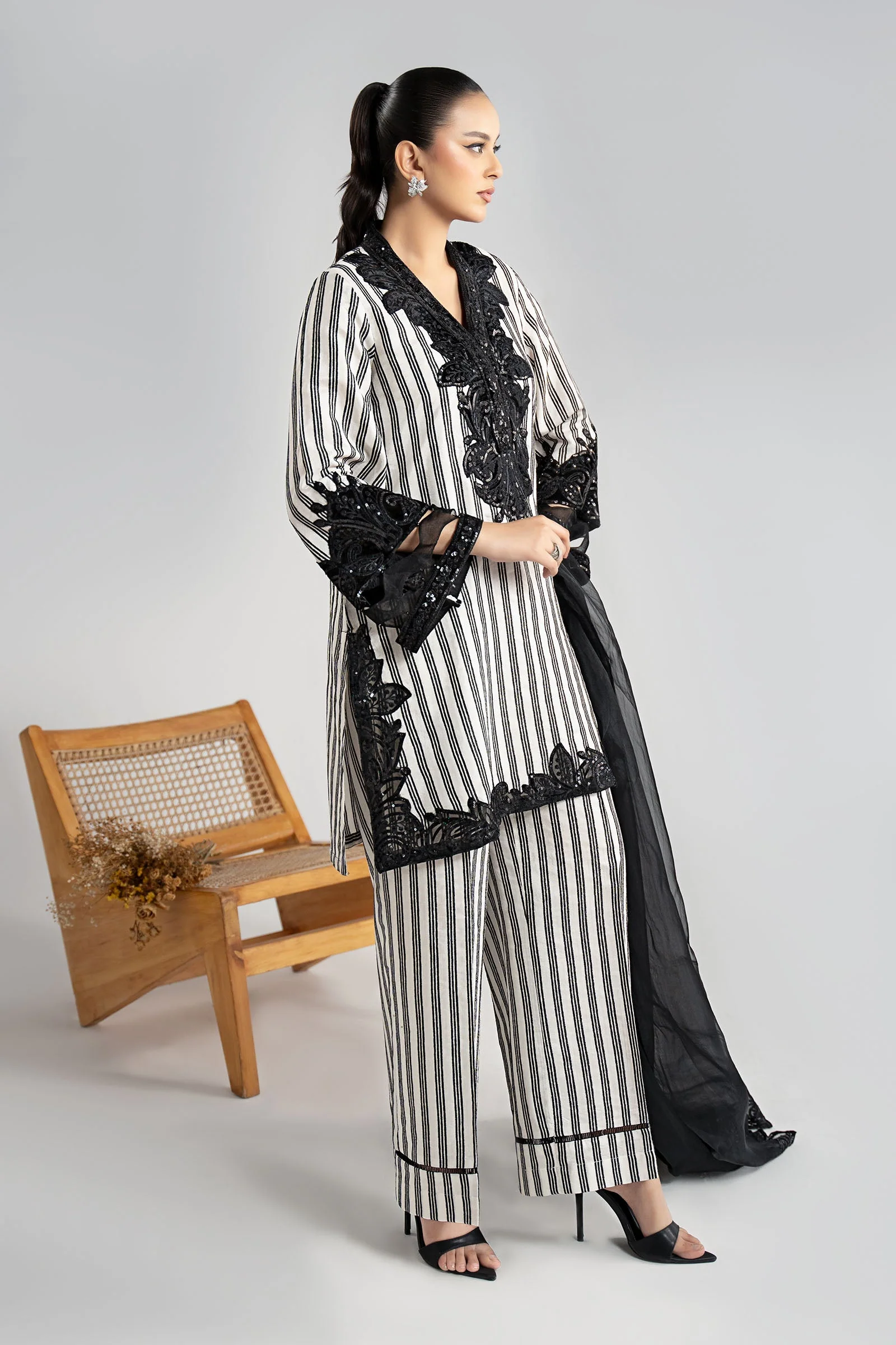 3 Piece Embroidered Cotton Velvet Suit - Image 5