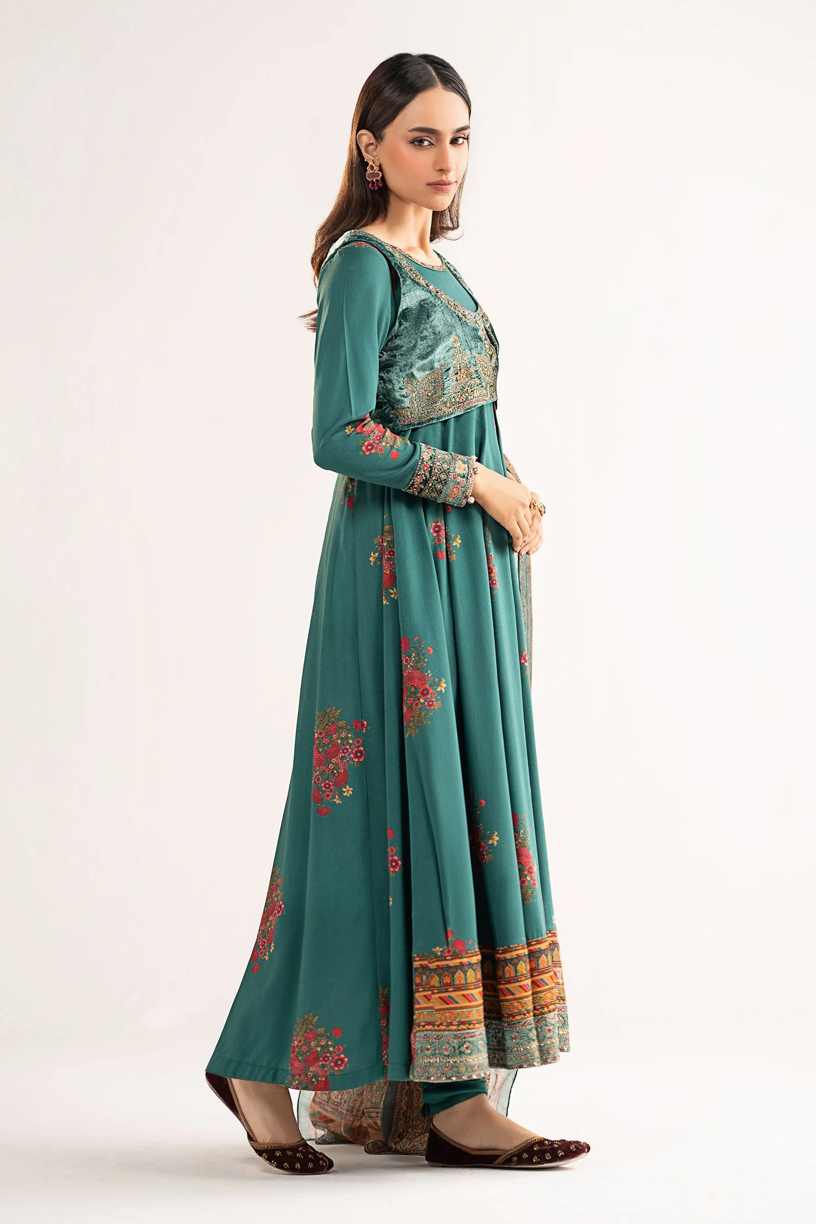 3 Piece Embroidered Linen Suit - Image 6