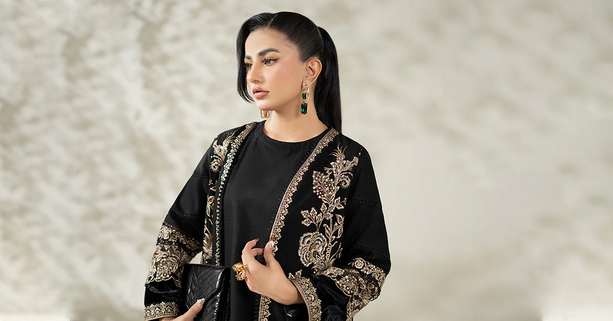 3 Piece Embroidered Khaddar Suit - Image 2