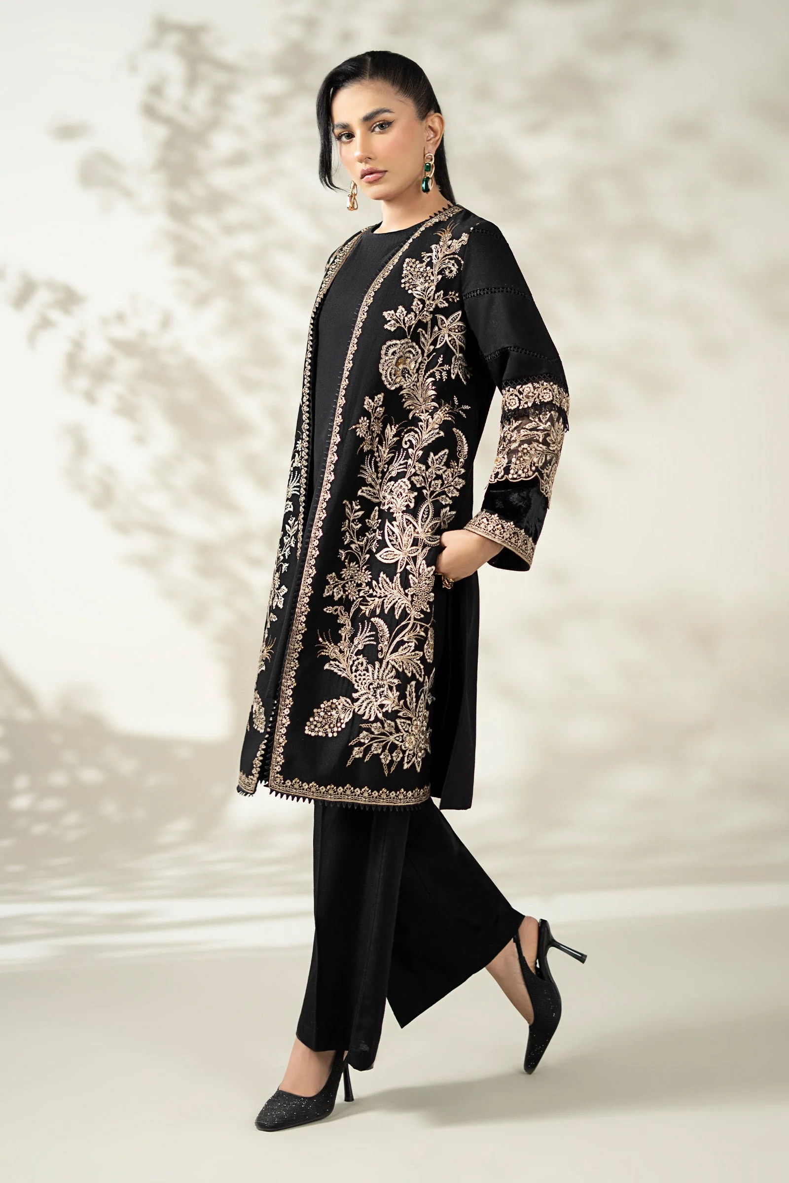 3 Piece Embroidered Khaddar Suit - Image 9