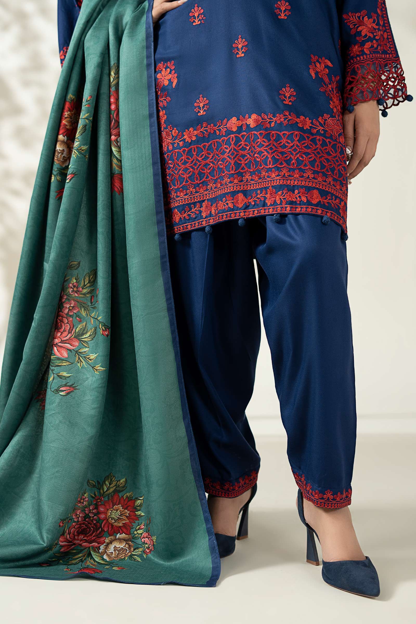 3 Piece Embroidered Marina Suit - Image 8