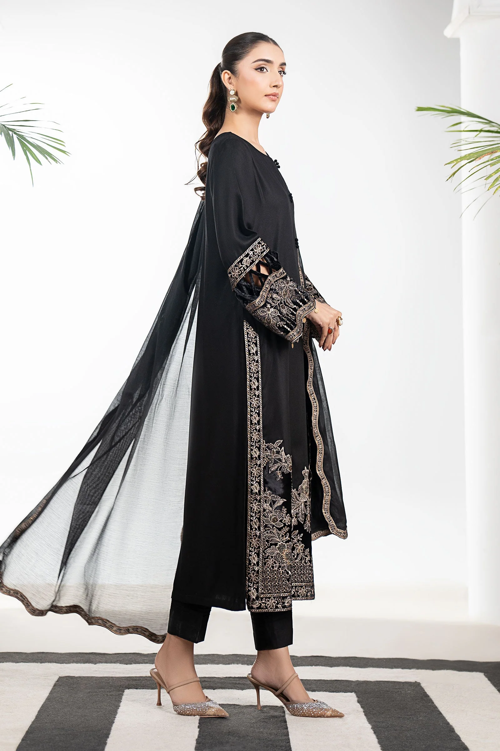 3 Piece Embroidered Marina Suit - Image 5