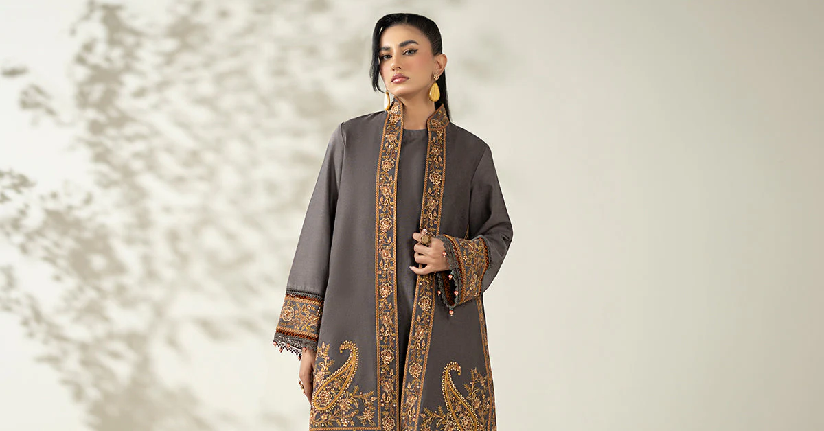 3 Piece Embroidered Khaddar Suit - Image 8