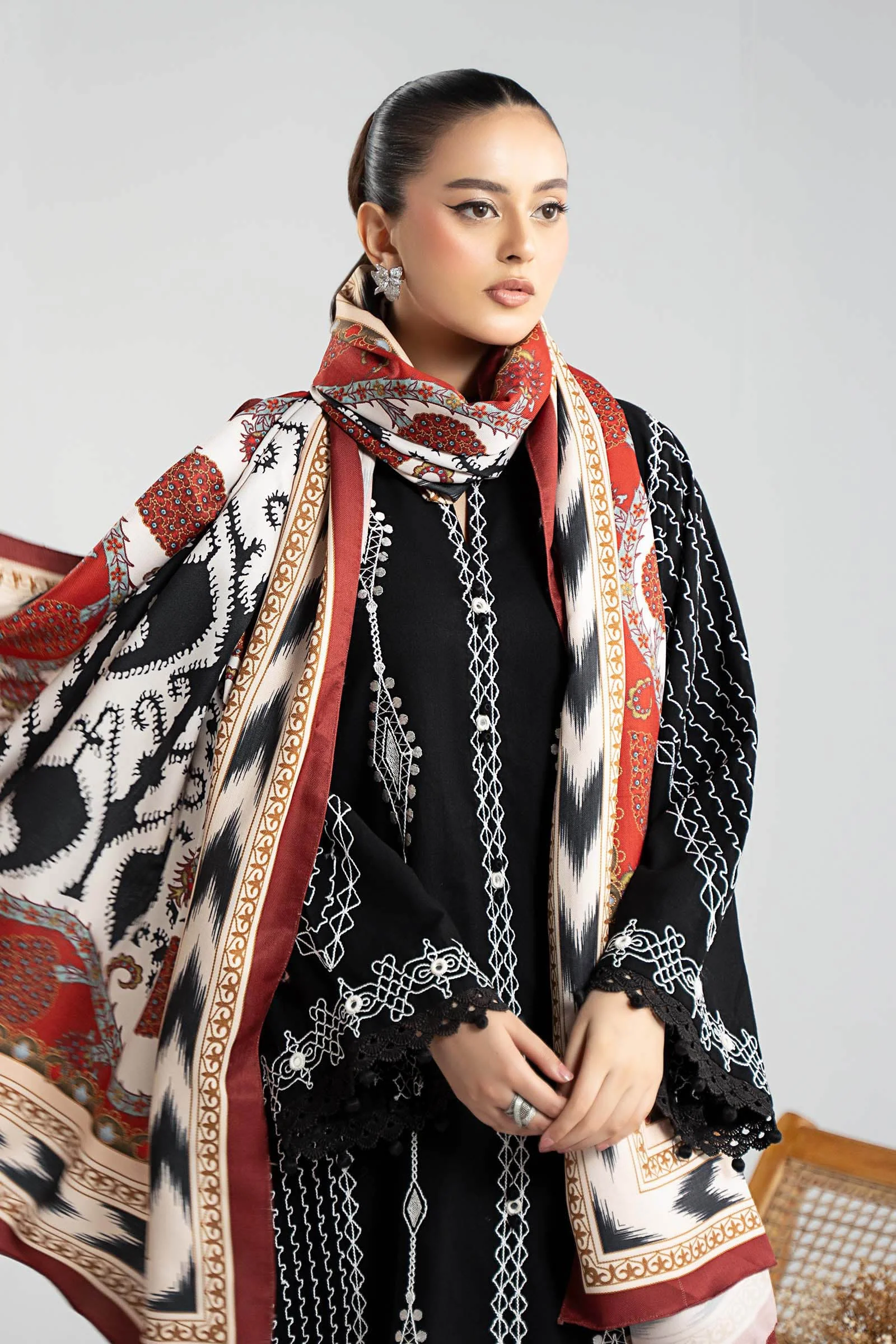 3 Piece Embroidered Khaddar Suit - Image 7
