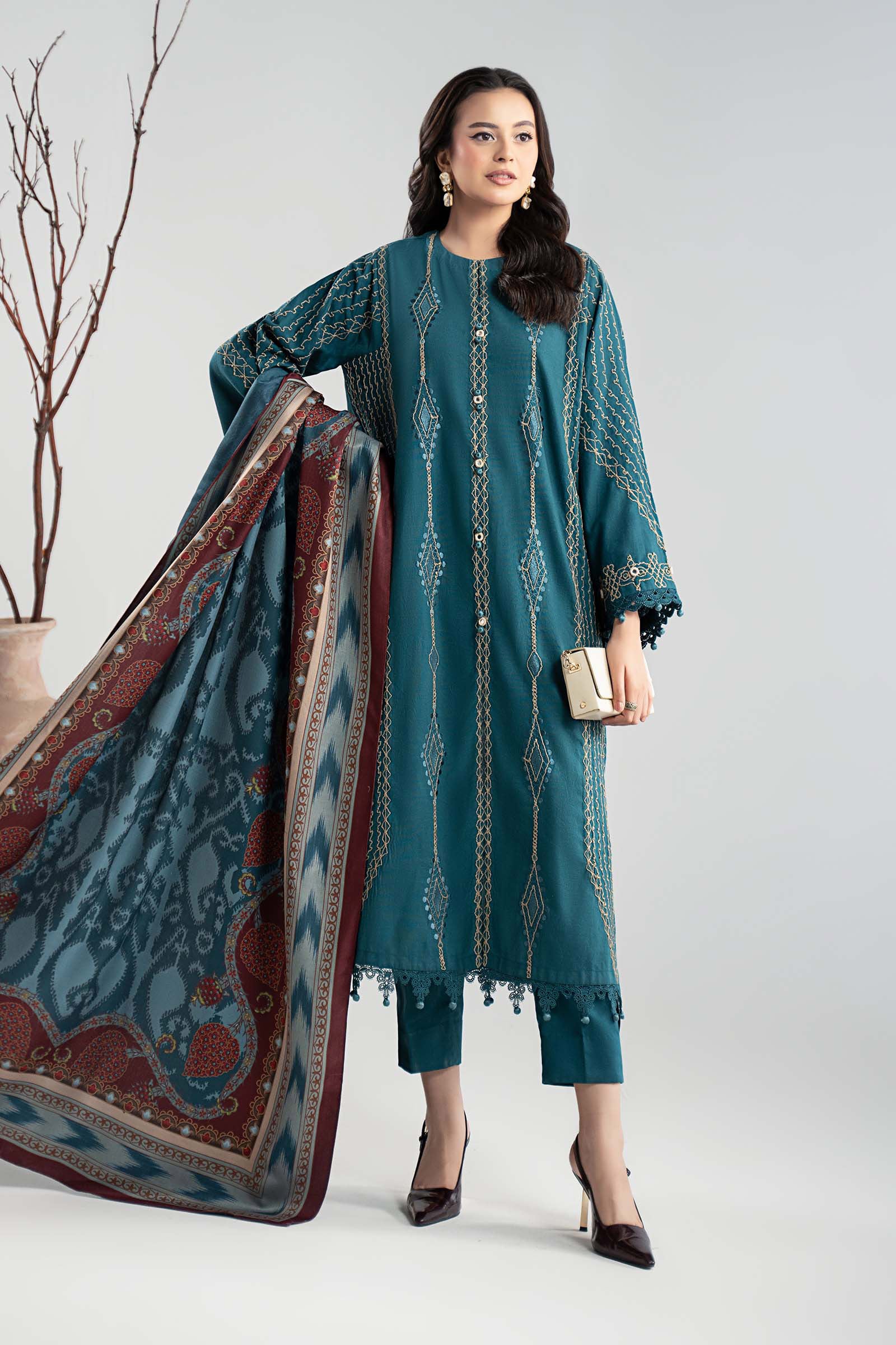 3 Piece Embroidered Khaddar Suit - Image 10