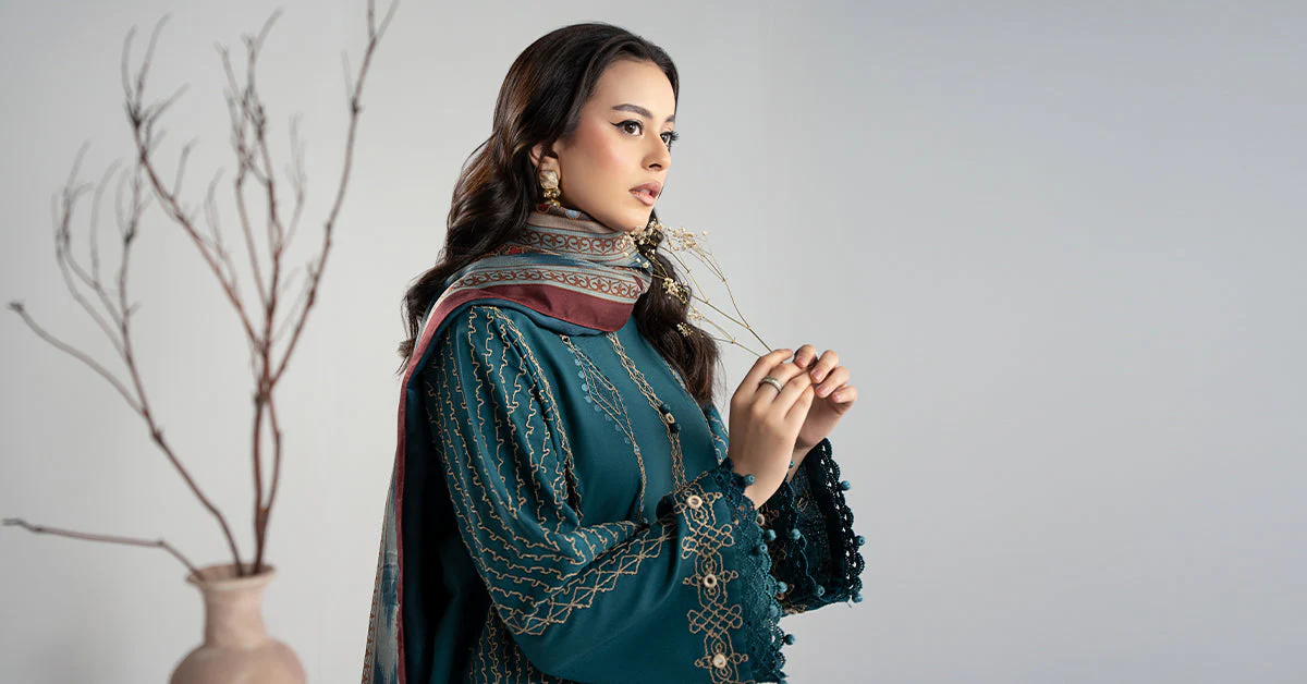 3 Piece Embroidered Khaddar Suit - Image 3