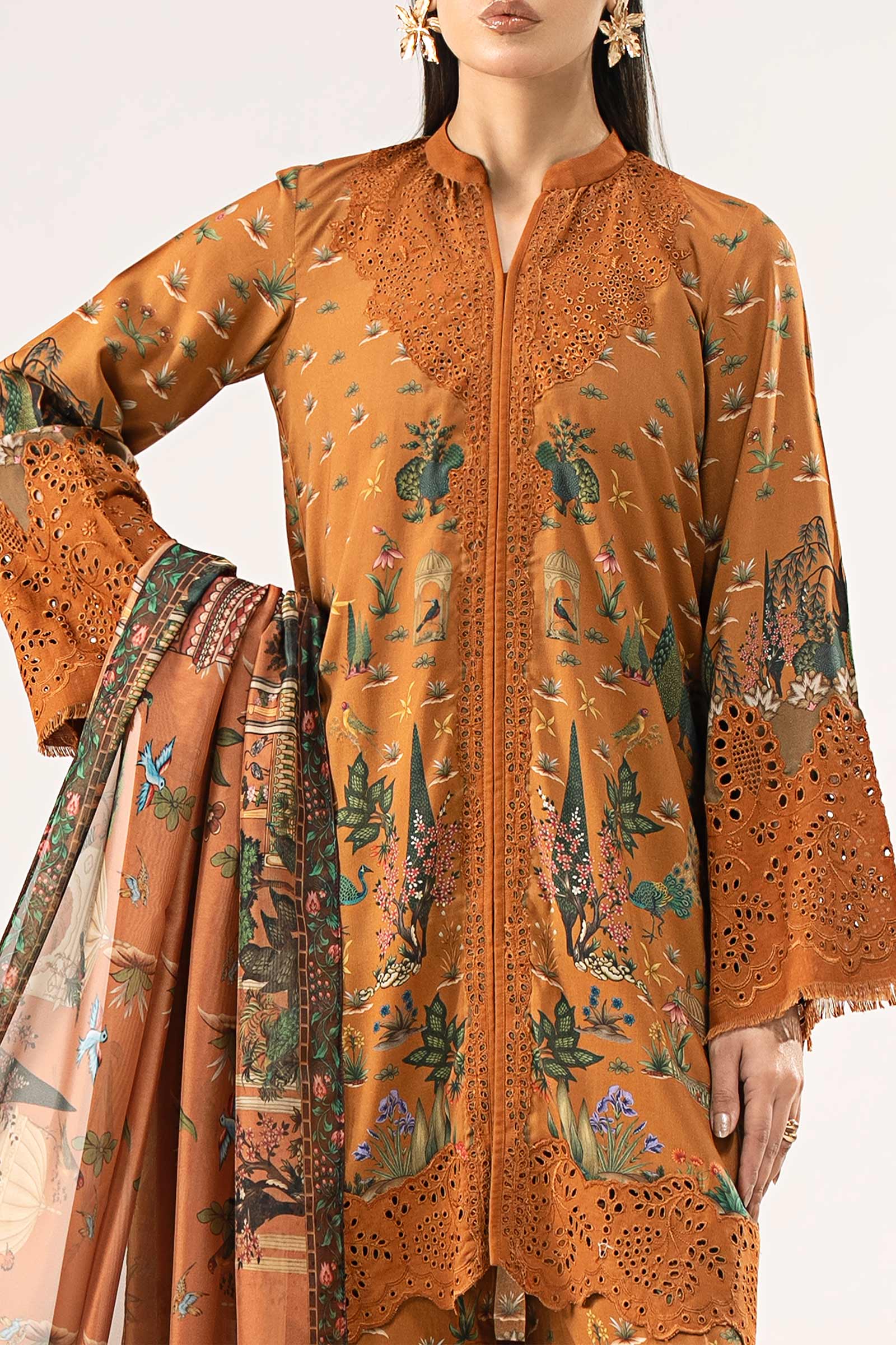 3 Piece Embroidered Linen Suit - Image 5