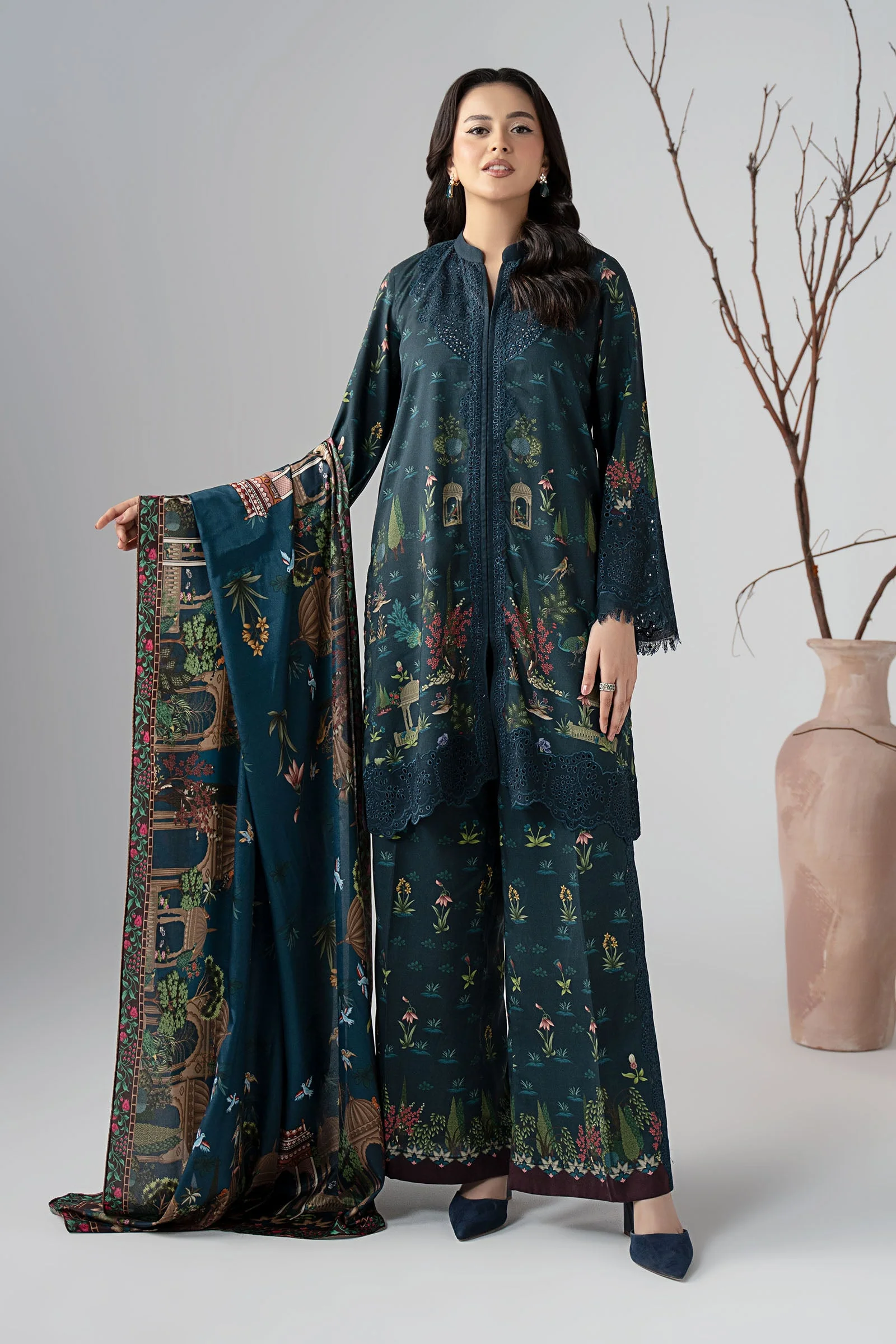 3 Piece Embroidered Linen Suit - Image 6