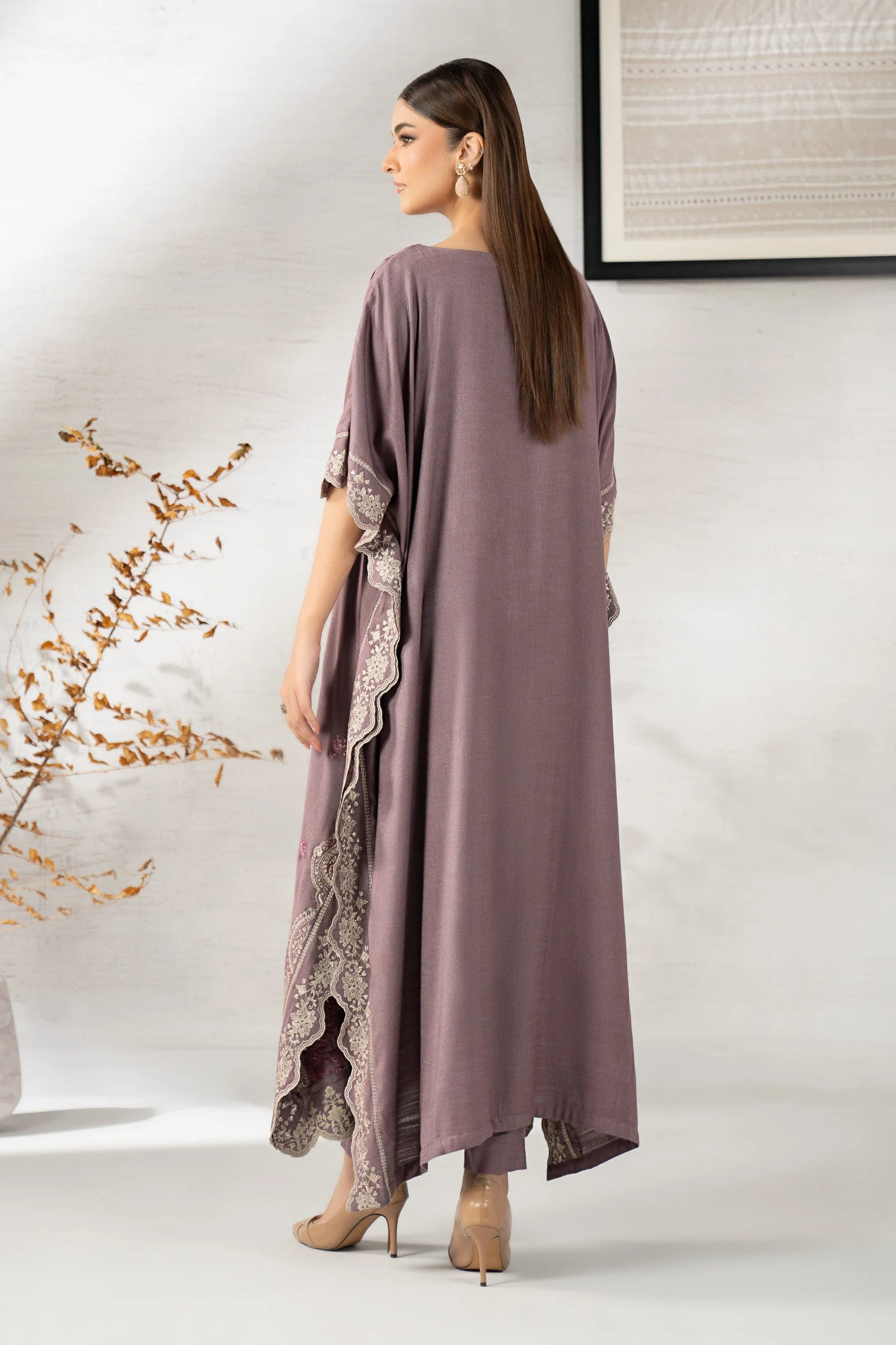 2 Piece Embroidered Woven Suit - Image 10