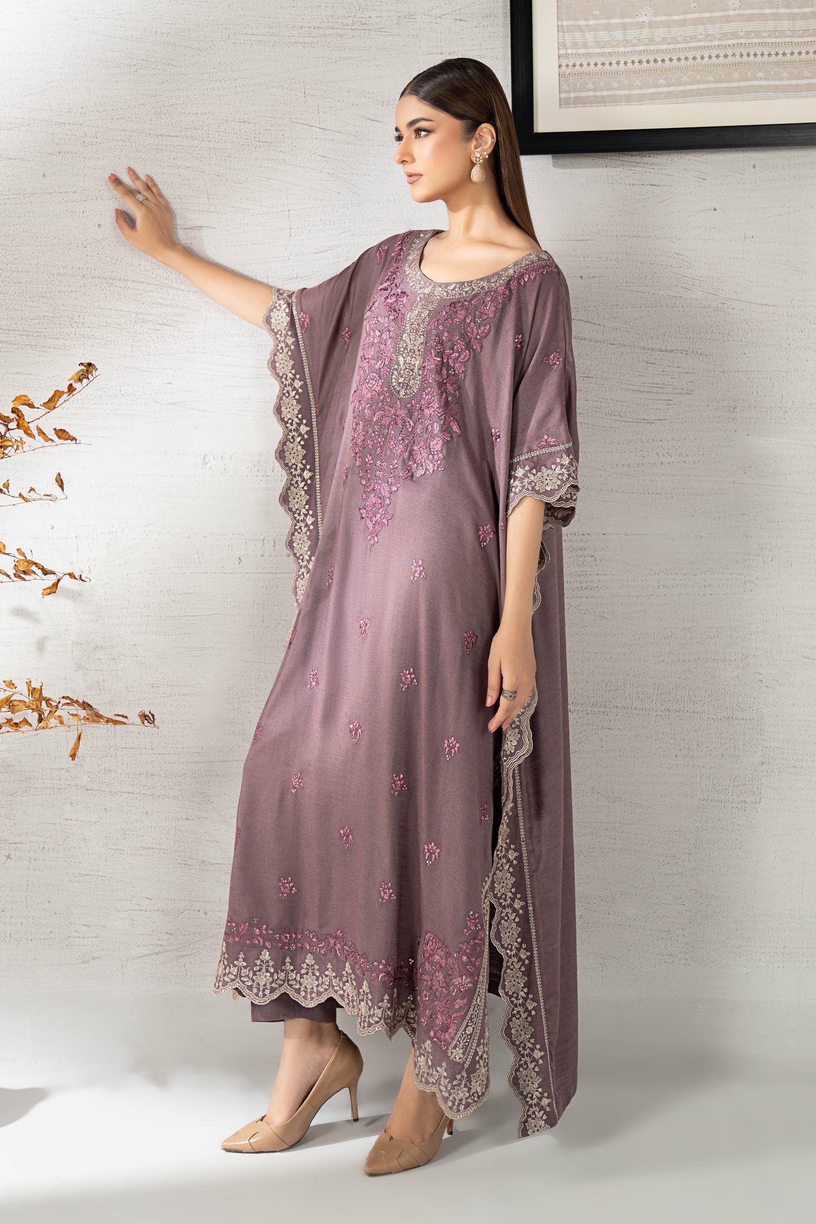 2 Piece Embroidered Woven Suit - Image 6