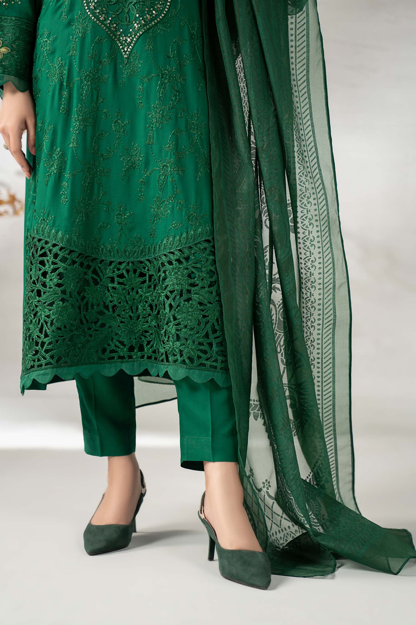 3 Piece Embroidered Linen Suit - Image 4