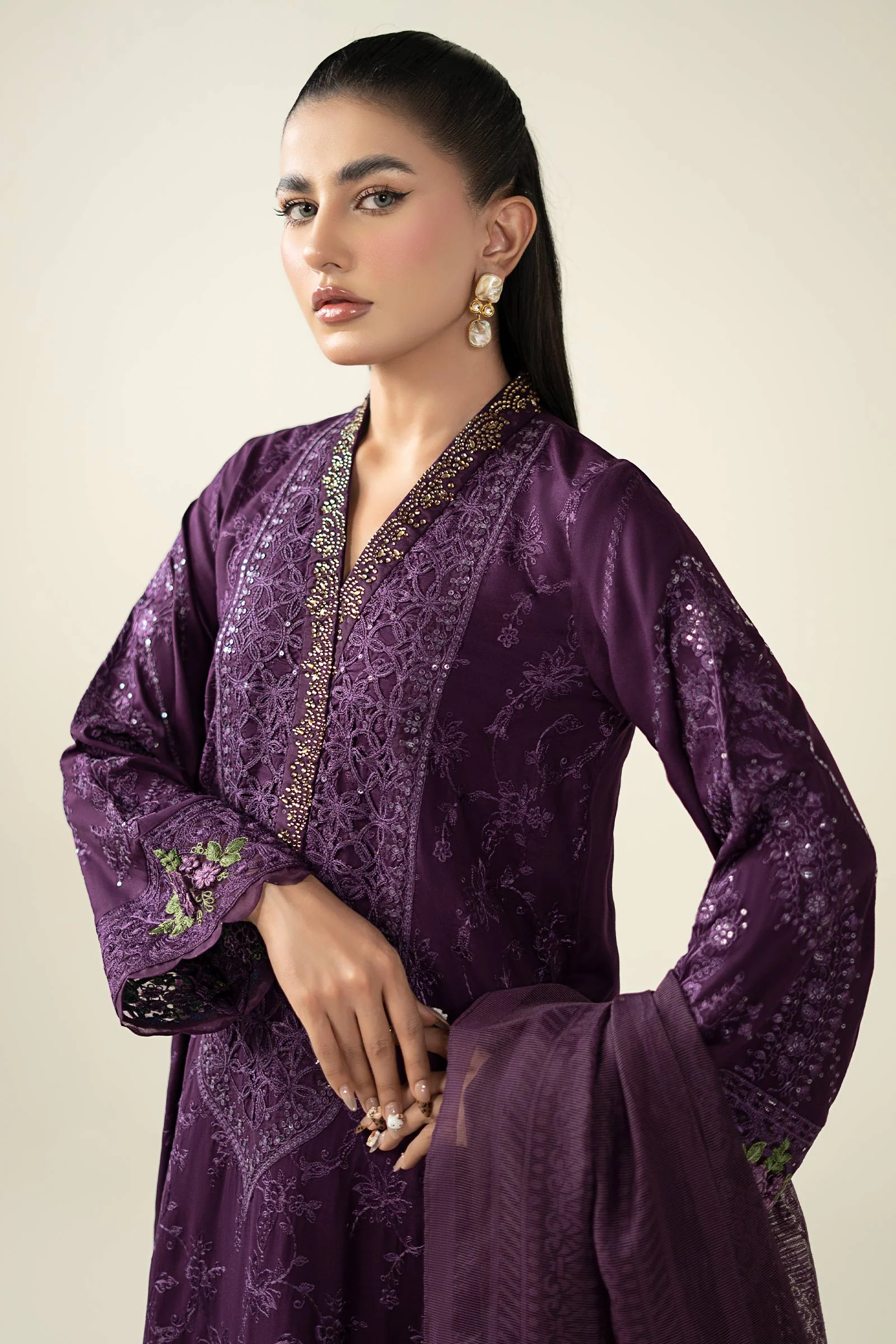 3 Piece Embroidered Linen Suit - Image 2
