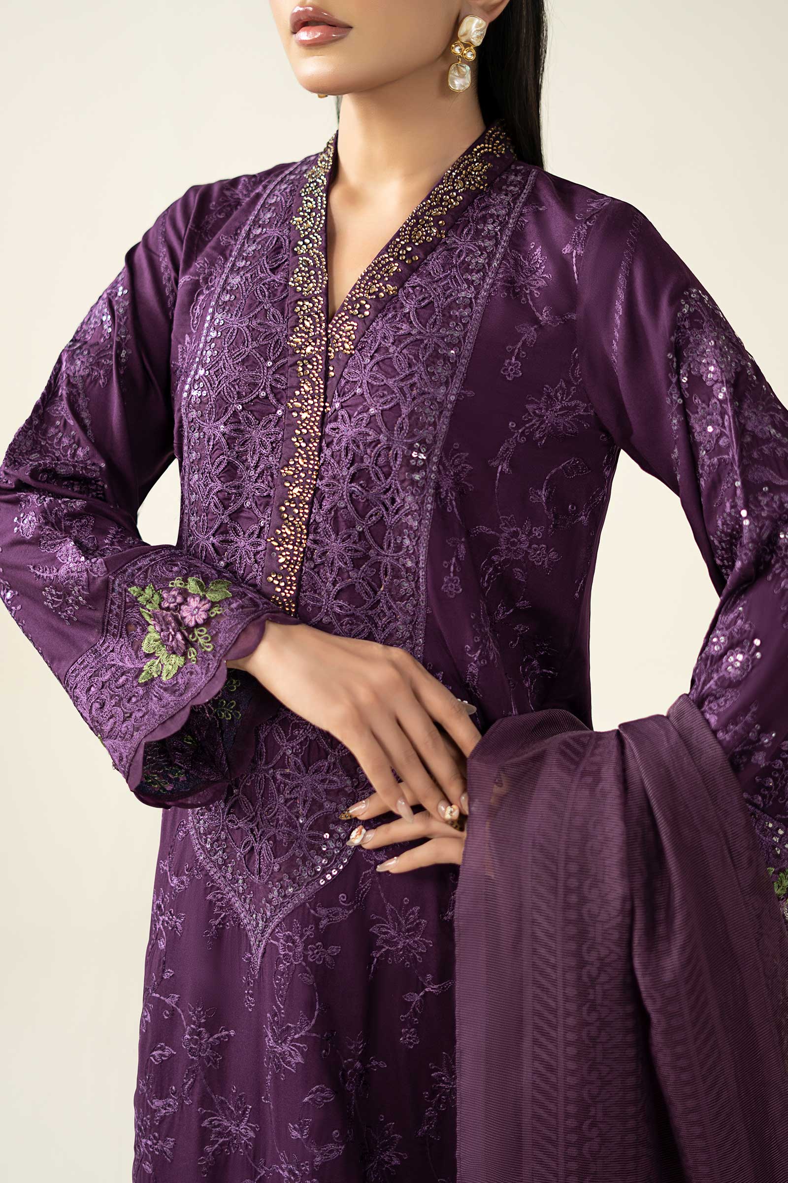 3 Piece Embroidered Linen Suit - Image 4