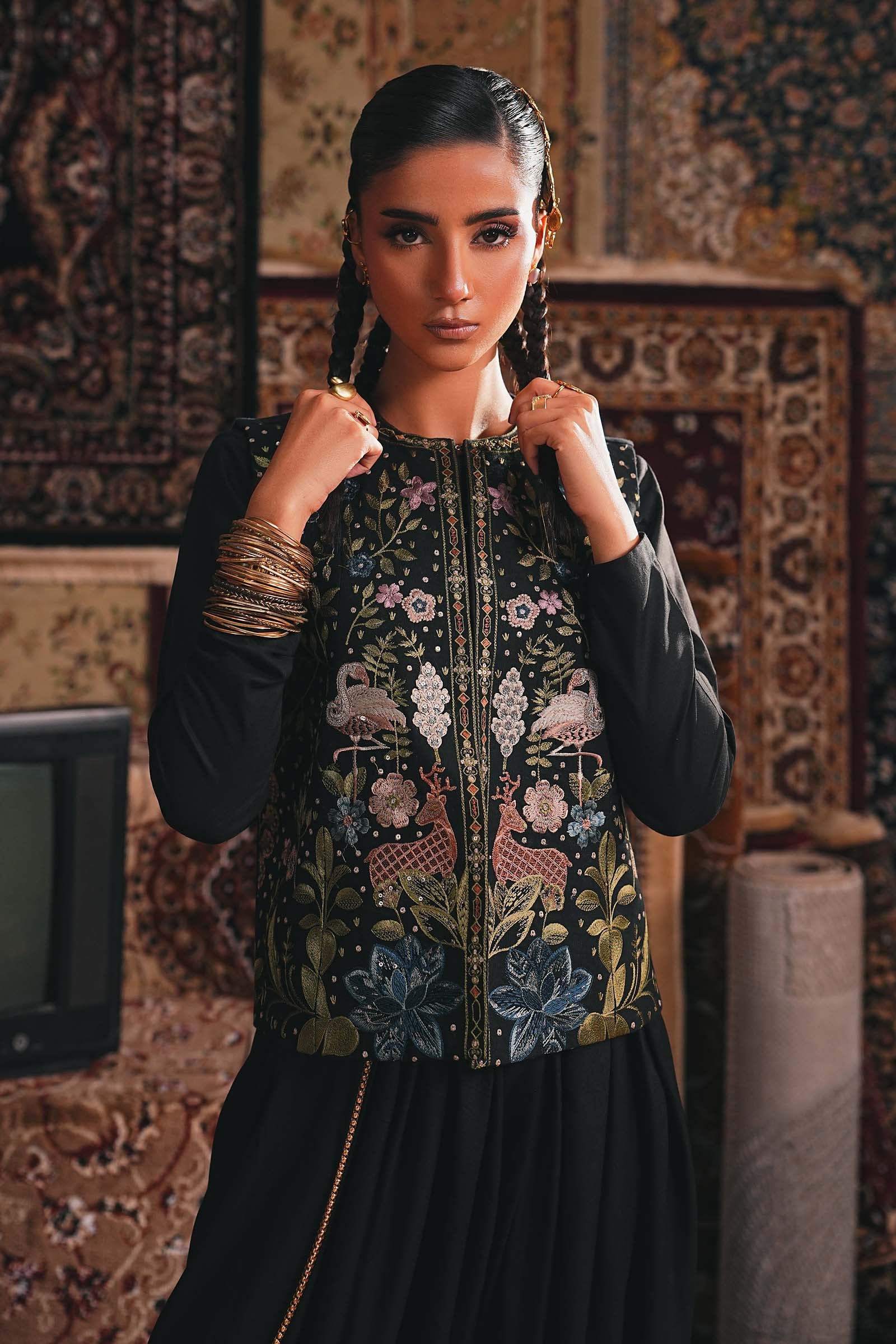 3 Piece Embroidered Khaddar Suit - Image 3