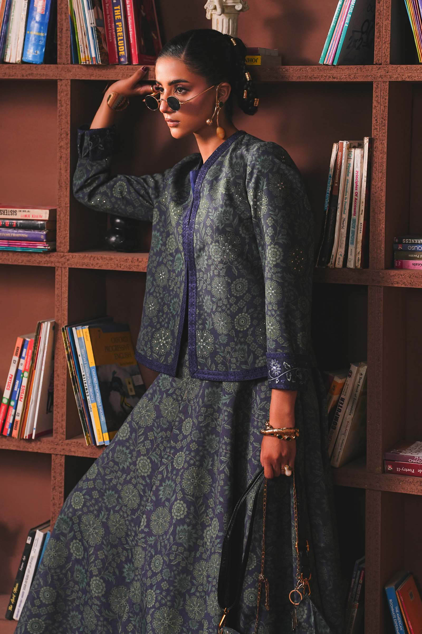 Embroidered Pk Raw Silk Skirt Set - Image 4