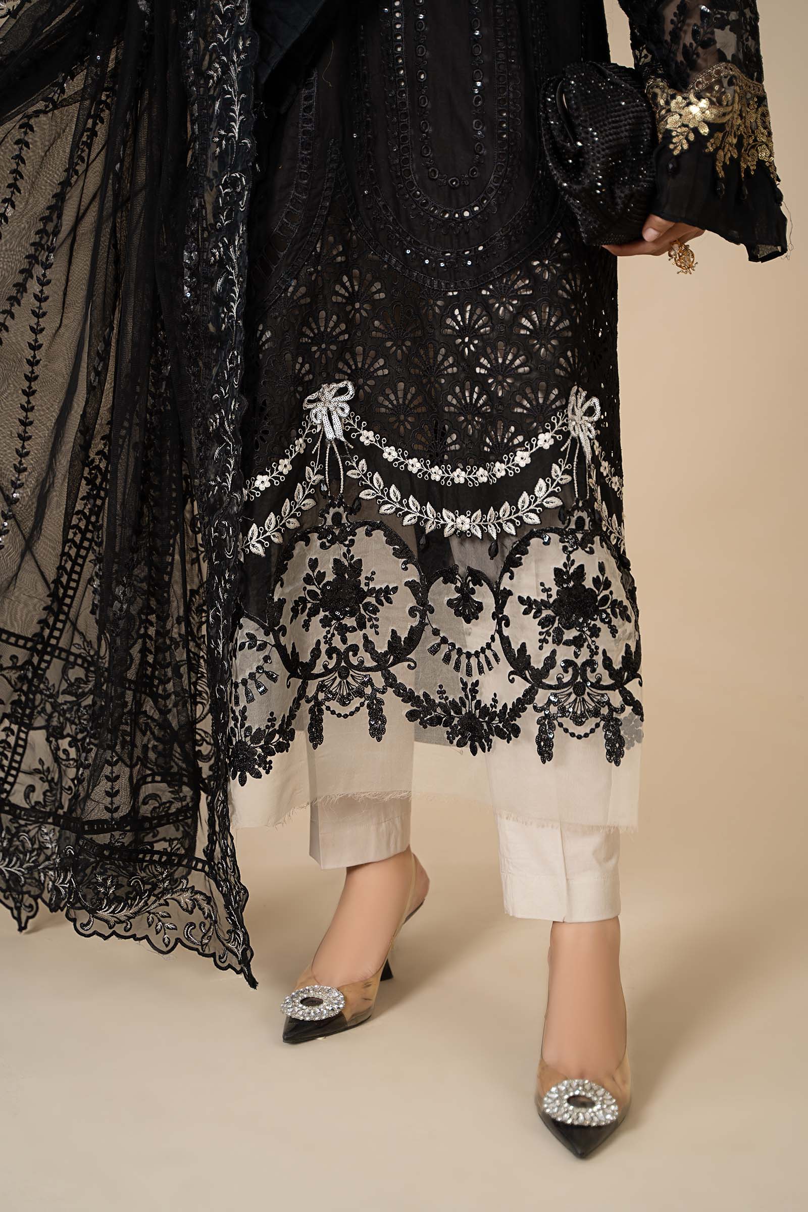 3 Piece Embroidered Lawn Suit | ELS-24-03 - Image 4