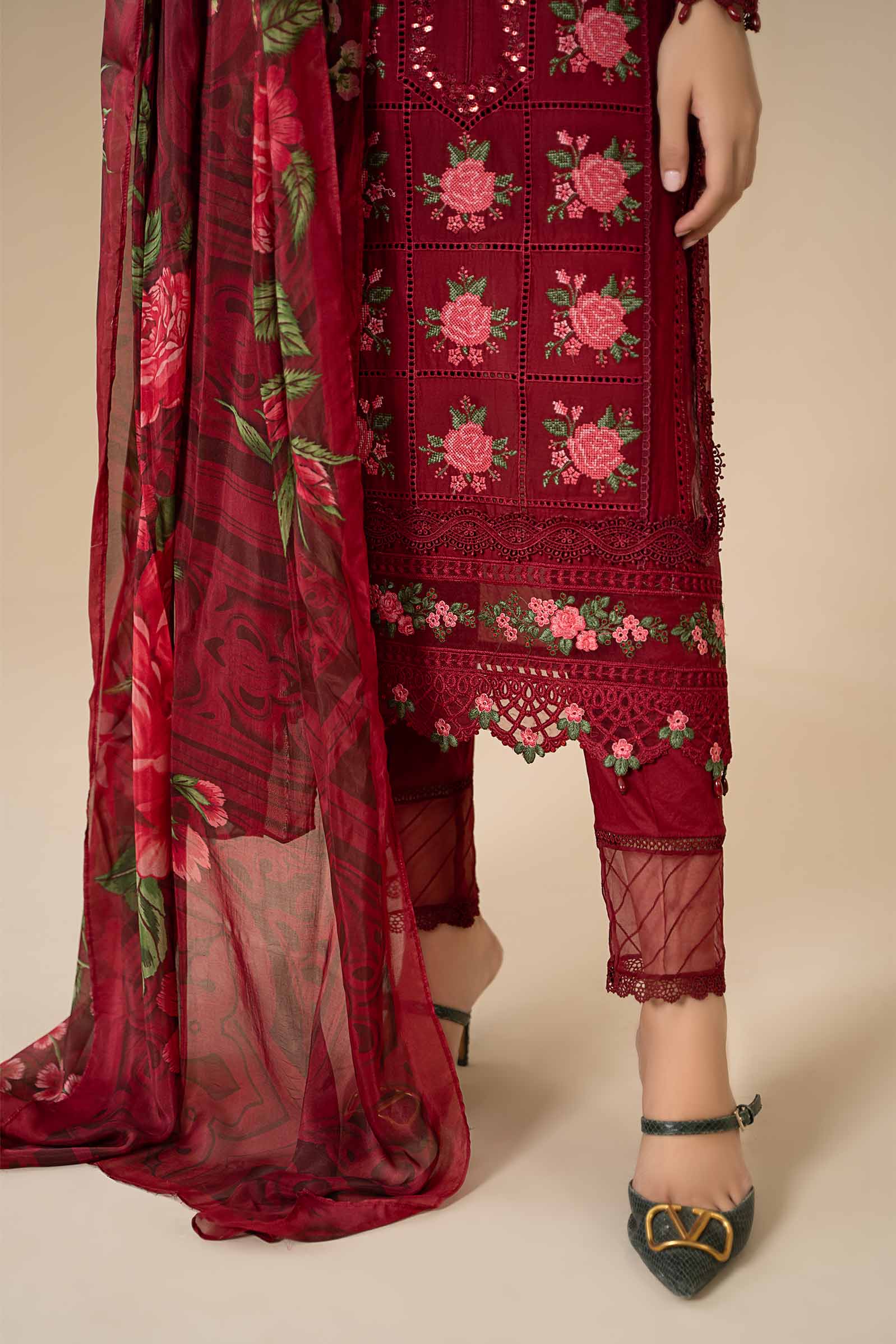 3 Piece Embroidered Lawn Suit | ELS-24-05 - Image 4